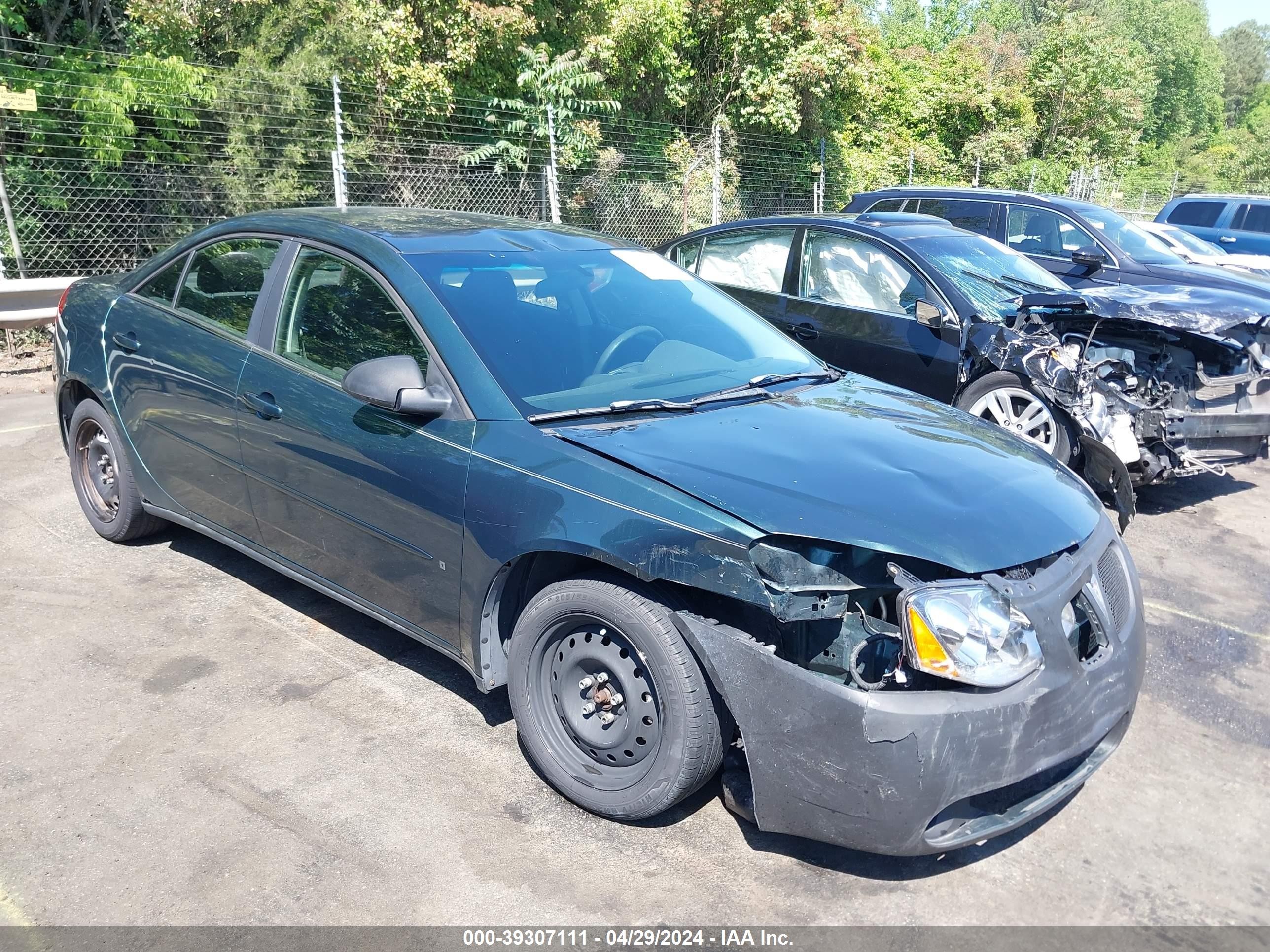 2006 Pontiac G6 6-Cyl, VIN 1G2ZG558764223494 — Front end