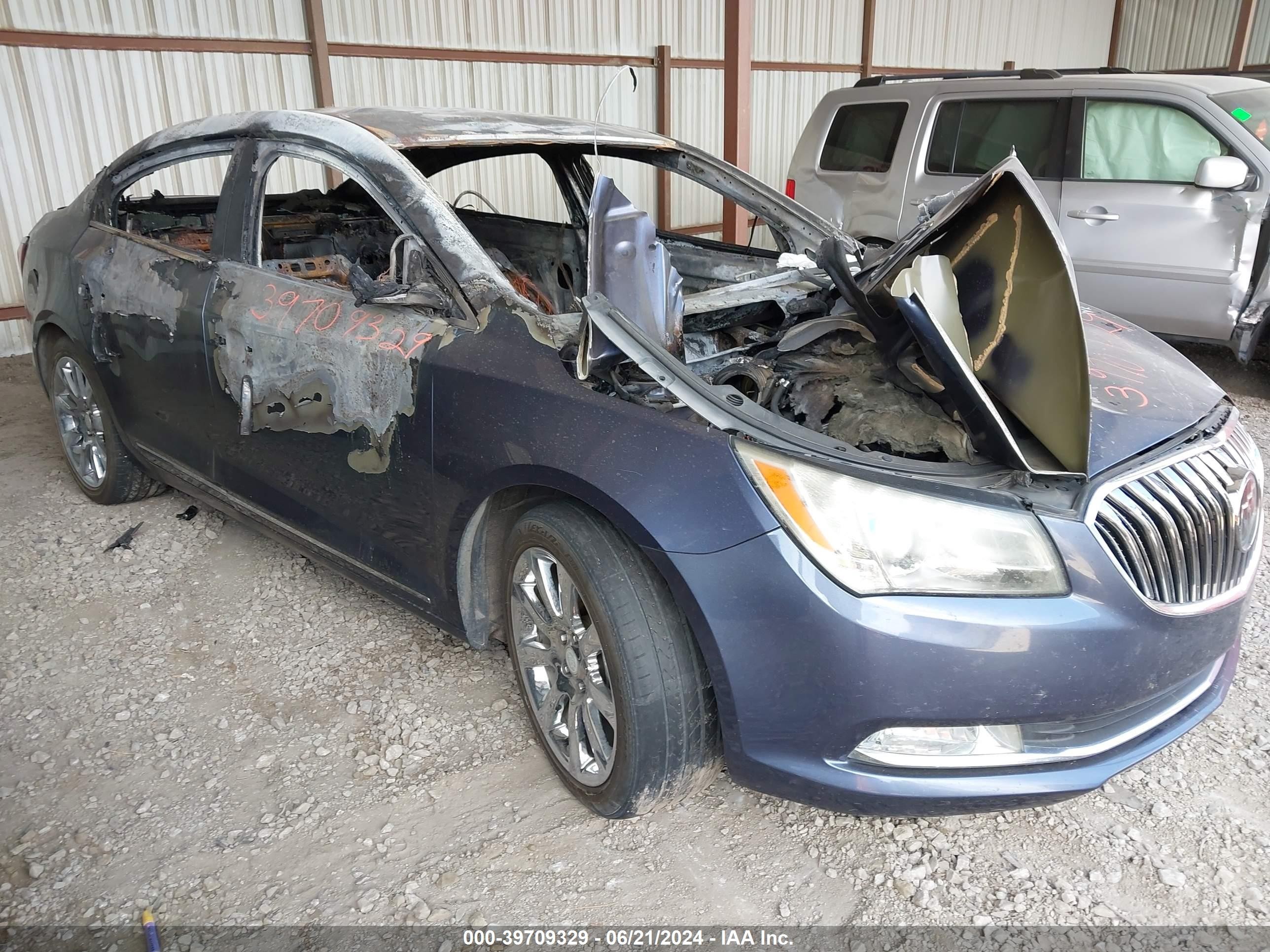 2014 Buick LaCrosse Premium I, VIN 1G4GD5G38EF211818 — Interior fire