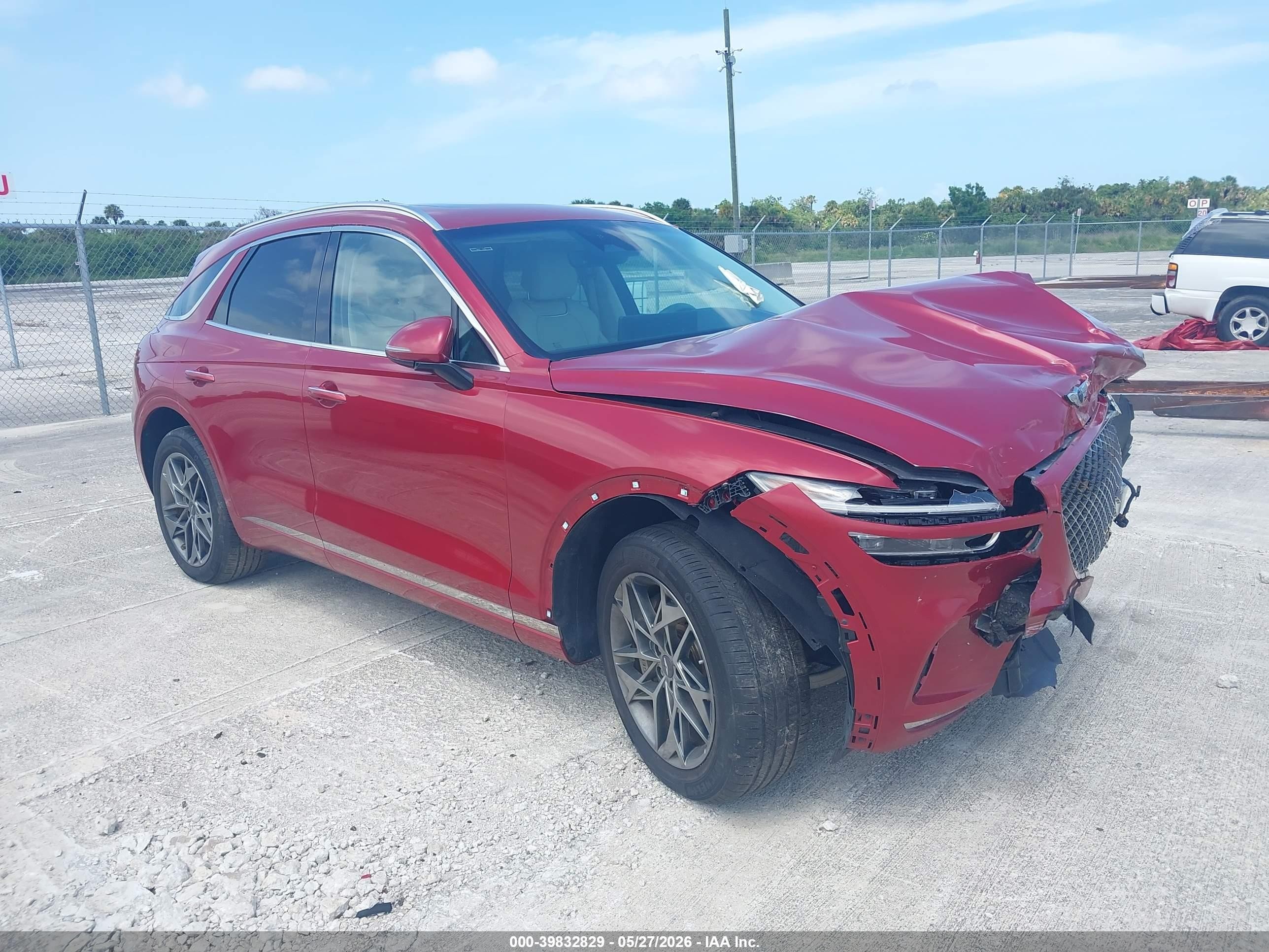 2023 Genesis GV70 2.5T, VIN KMUMADTB2PU078752 — Front end