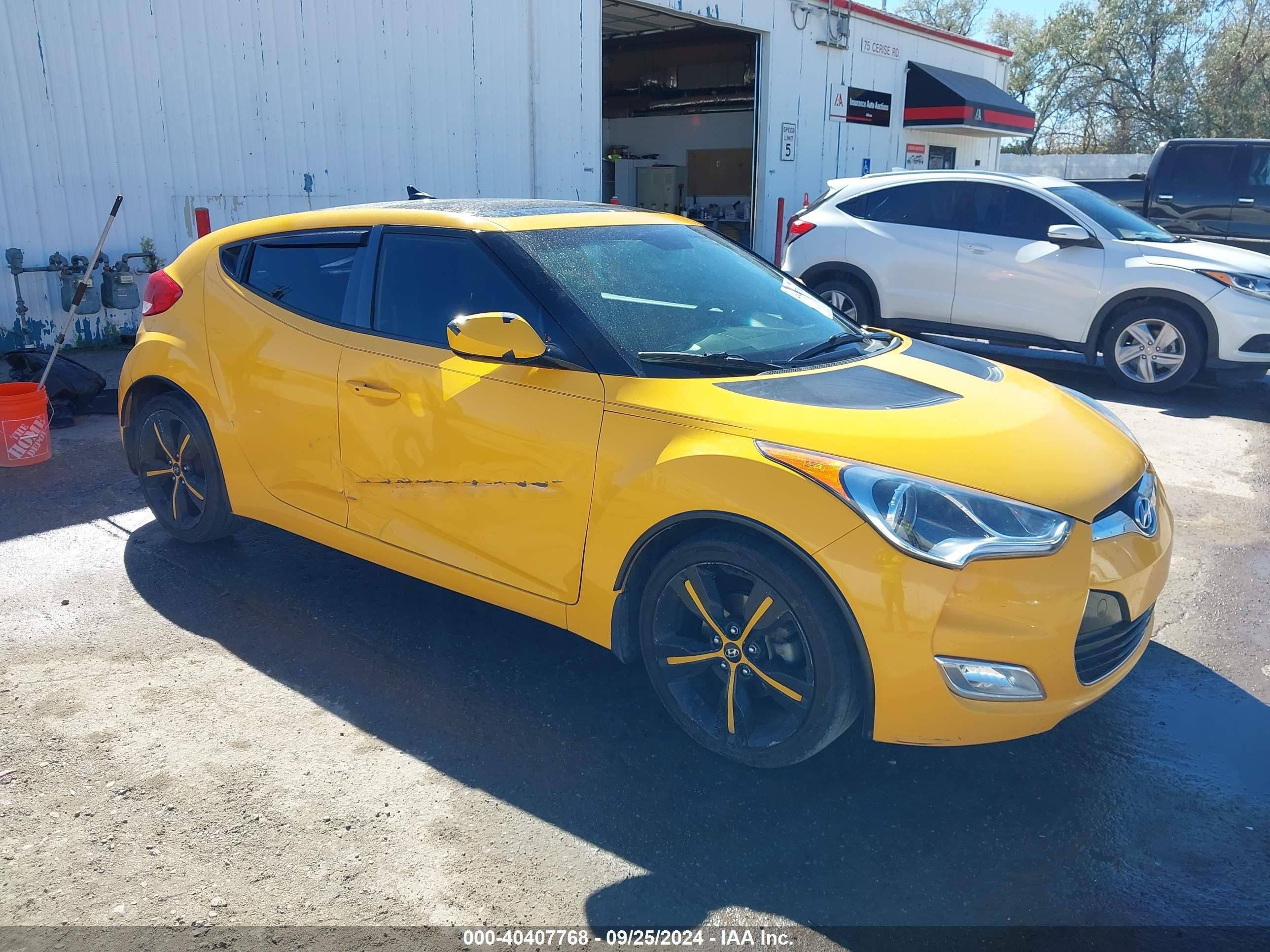 2013 Hyundai Veloster w/Gray Int, VIN KMHTC6AD8DU093272 — All over