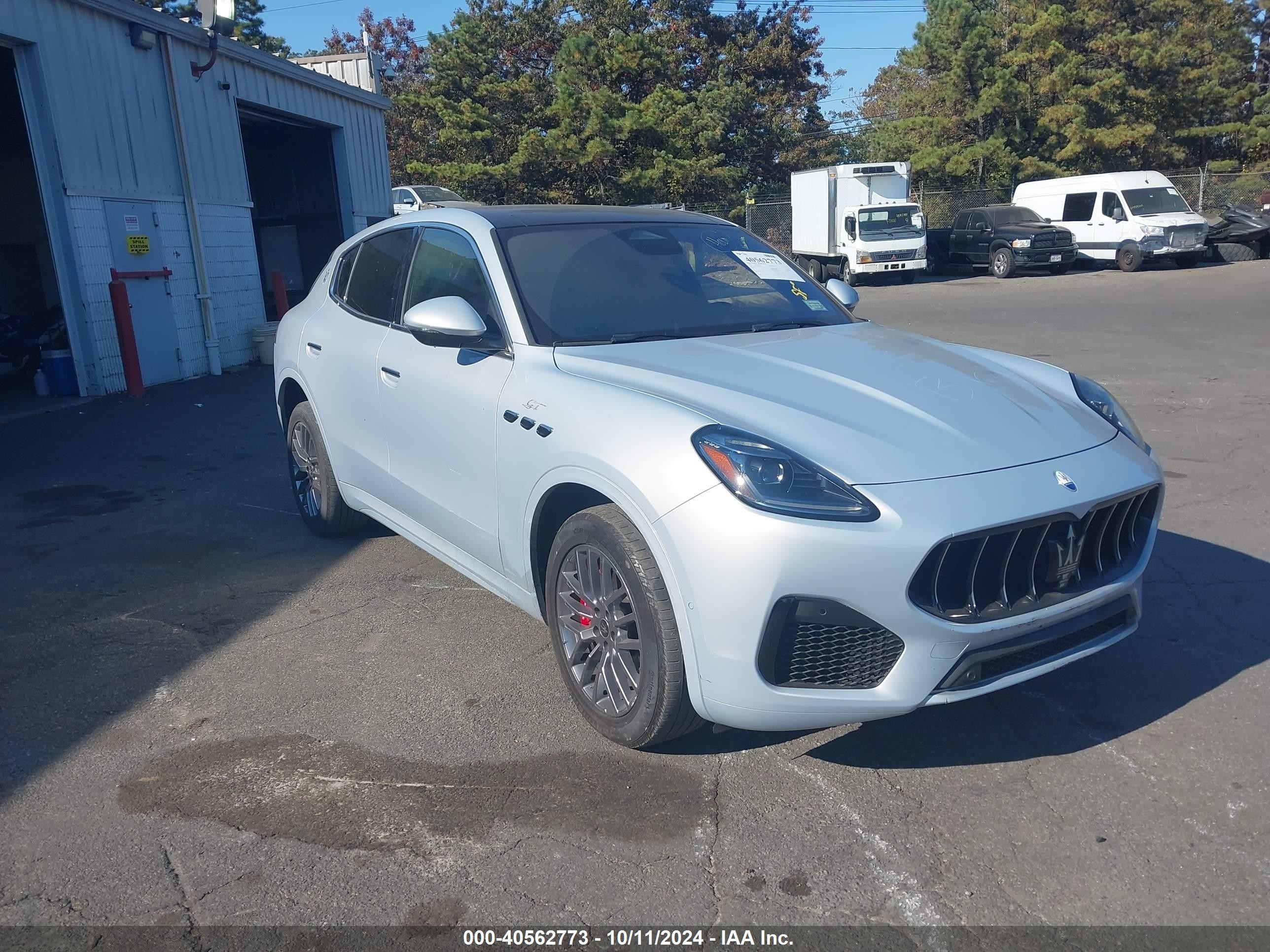 2023 Maserati Grecale GT, VIN ZN682AVA9P7416648 — Interior fire