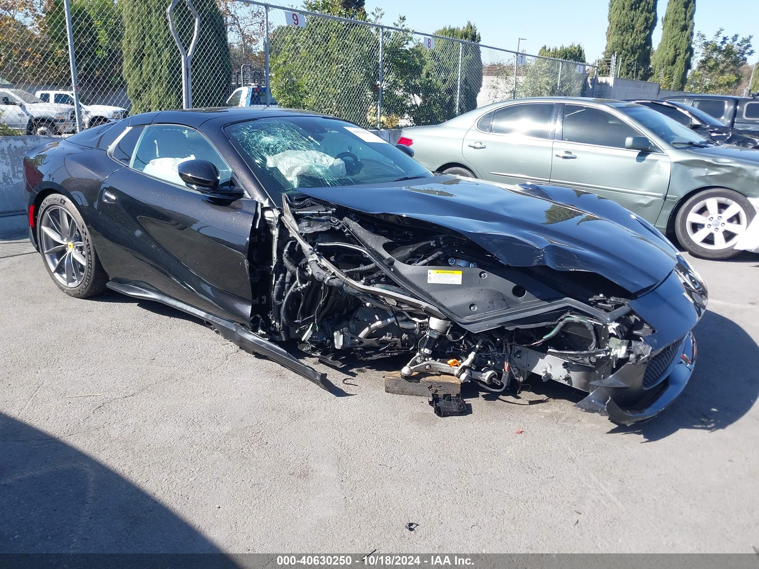 2021 Ferrari 812, VIN ZFF97CMA5M0267441 — Перед