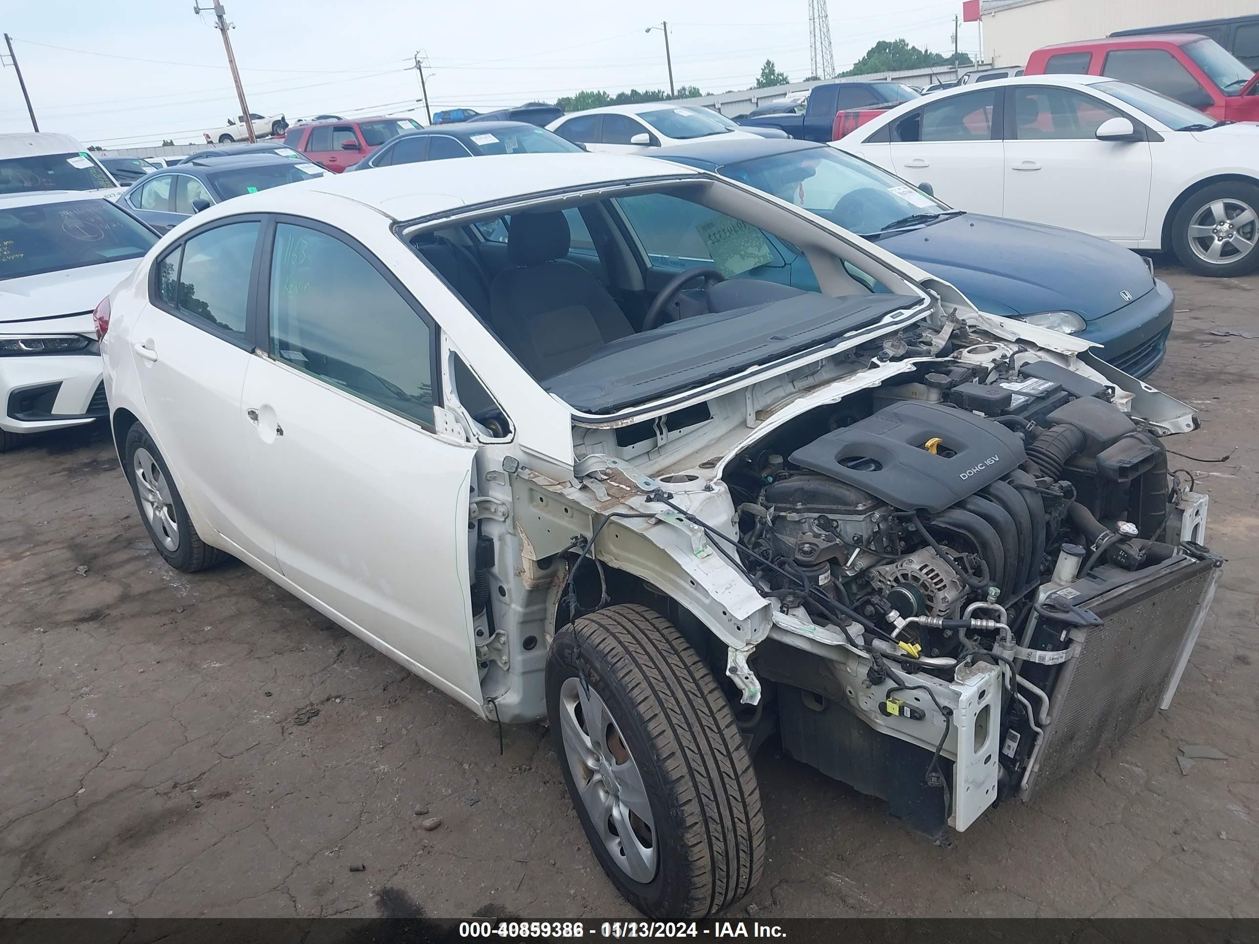 2017 Kia Forte LX, VIN 3KPFK4A73HE085507 — Front end