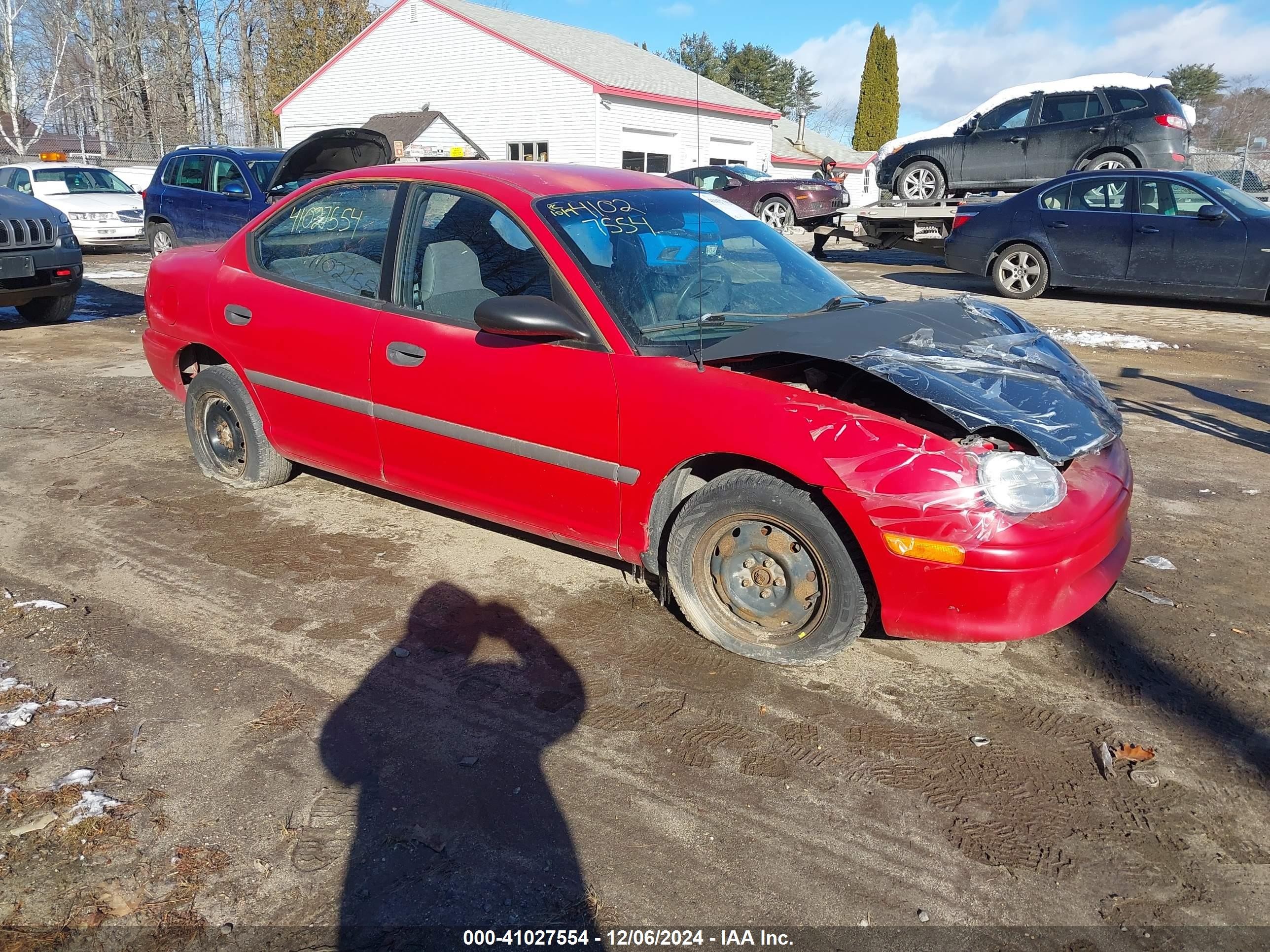 1996 Dodge Neon, VIN 1B3ES27C9TD532051 — Front end