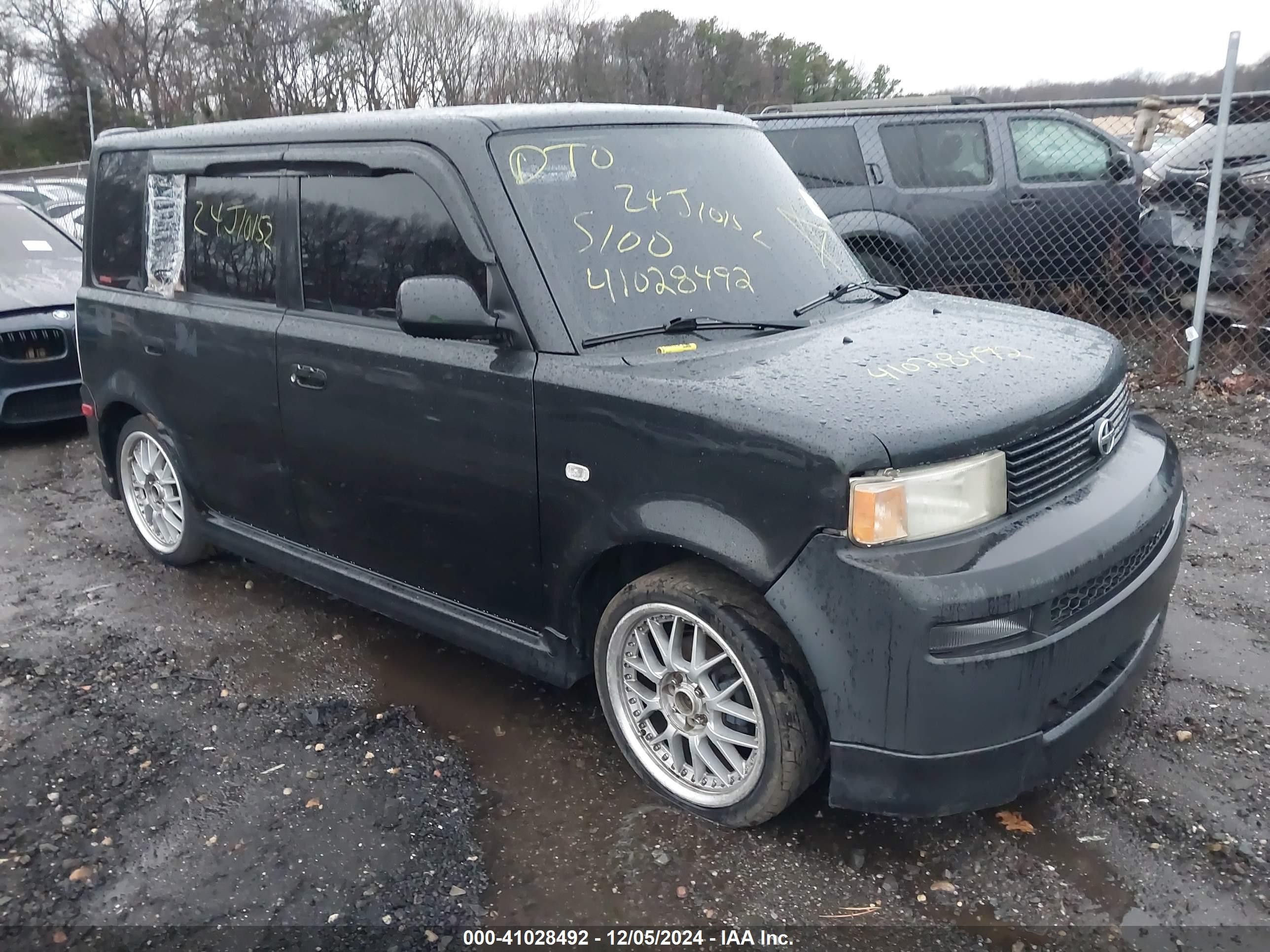 2006 Scion xB, VIN JTLKT324864087850 — Зад