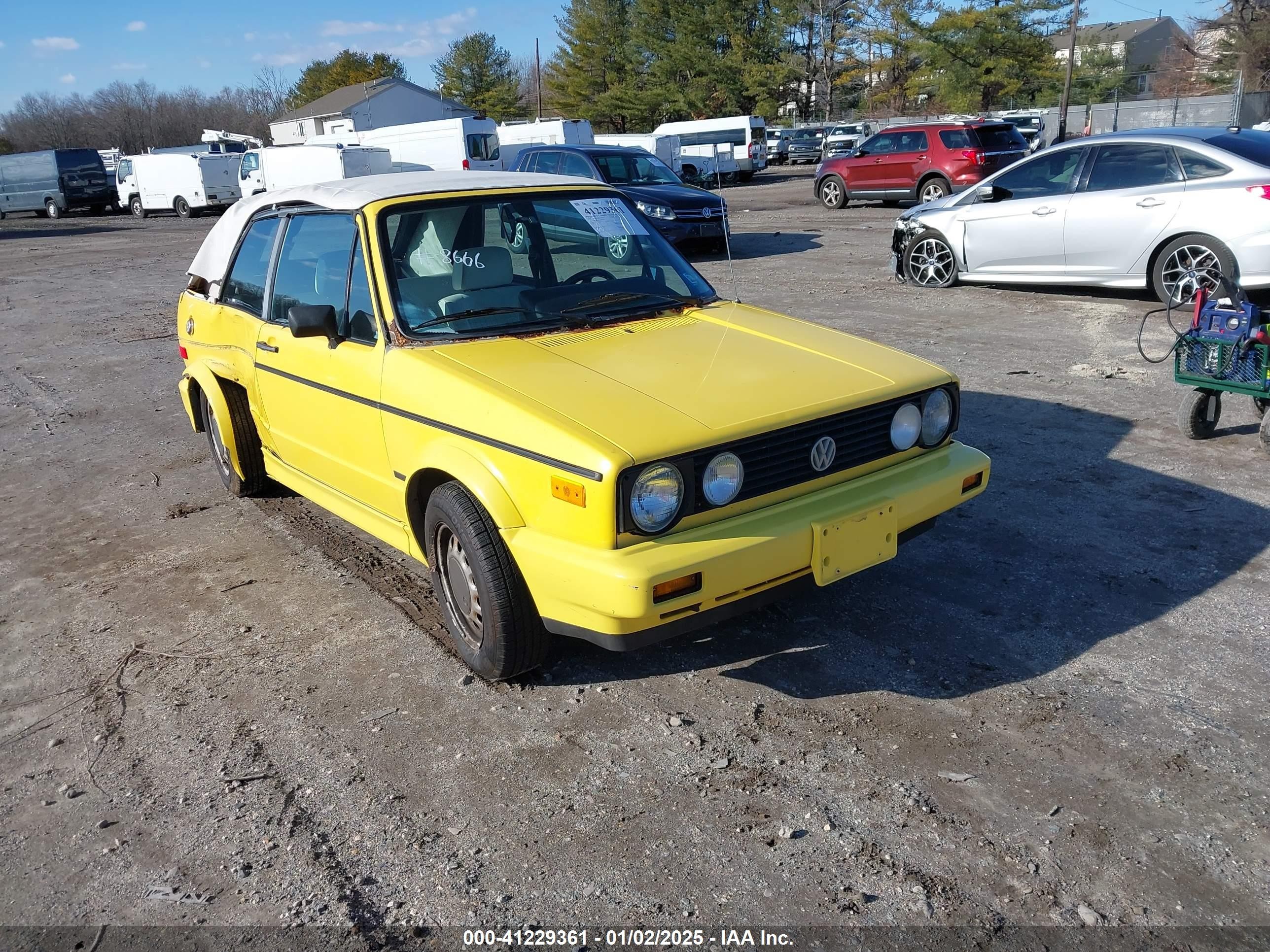 1990 Volkswagen Cabriolet, VIN WVWCB5153LK032285 — Зад