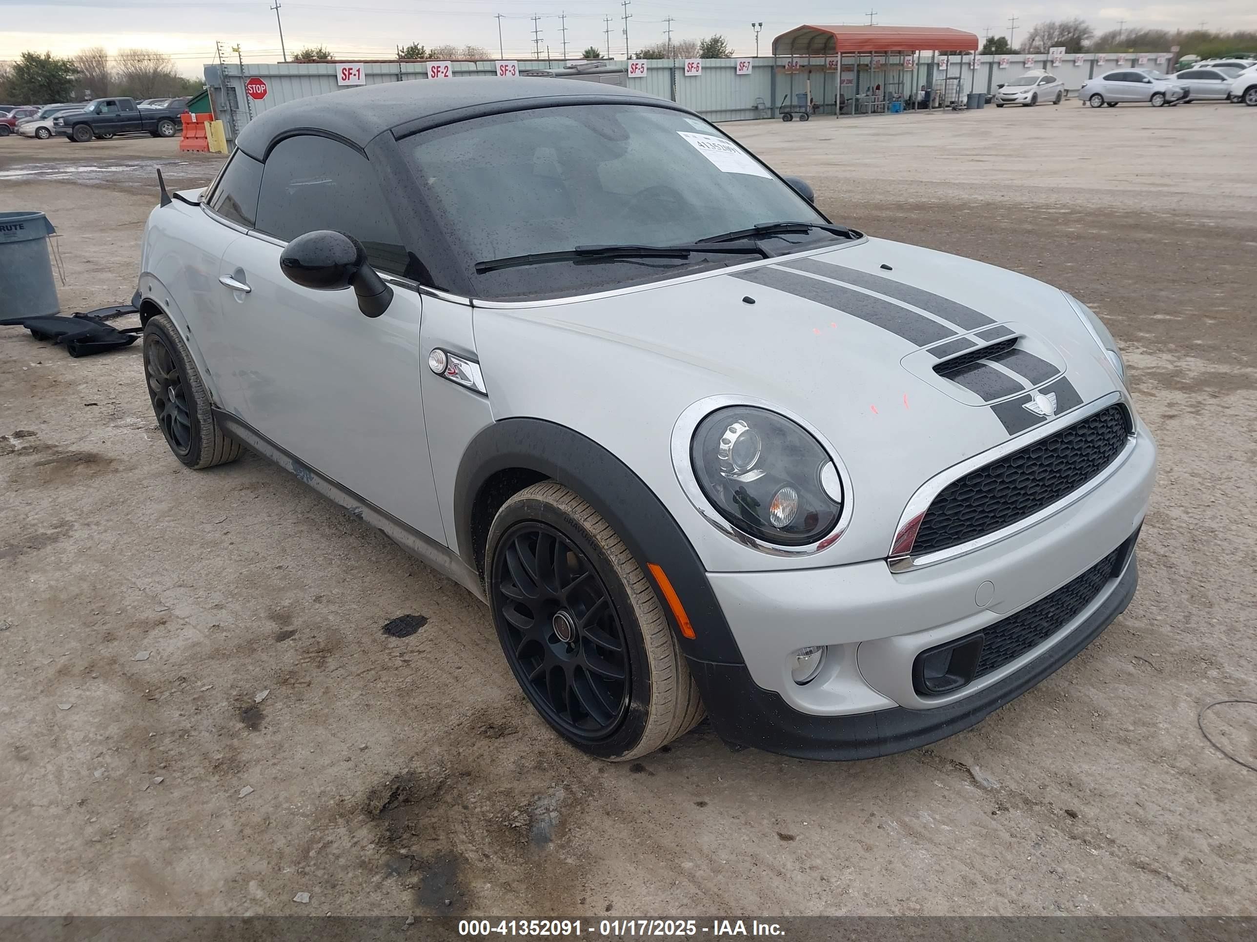 2014 MINI Coupe S, VIN WMWSX3C51ET772832 — Rear end