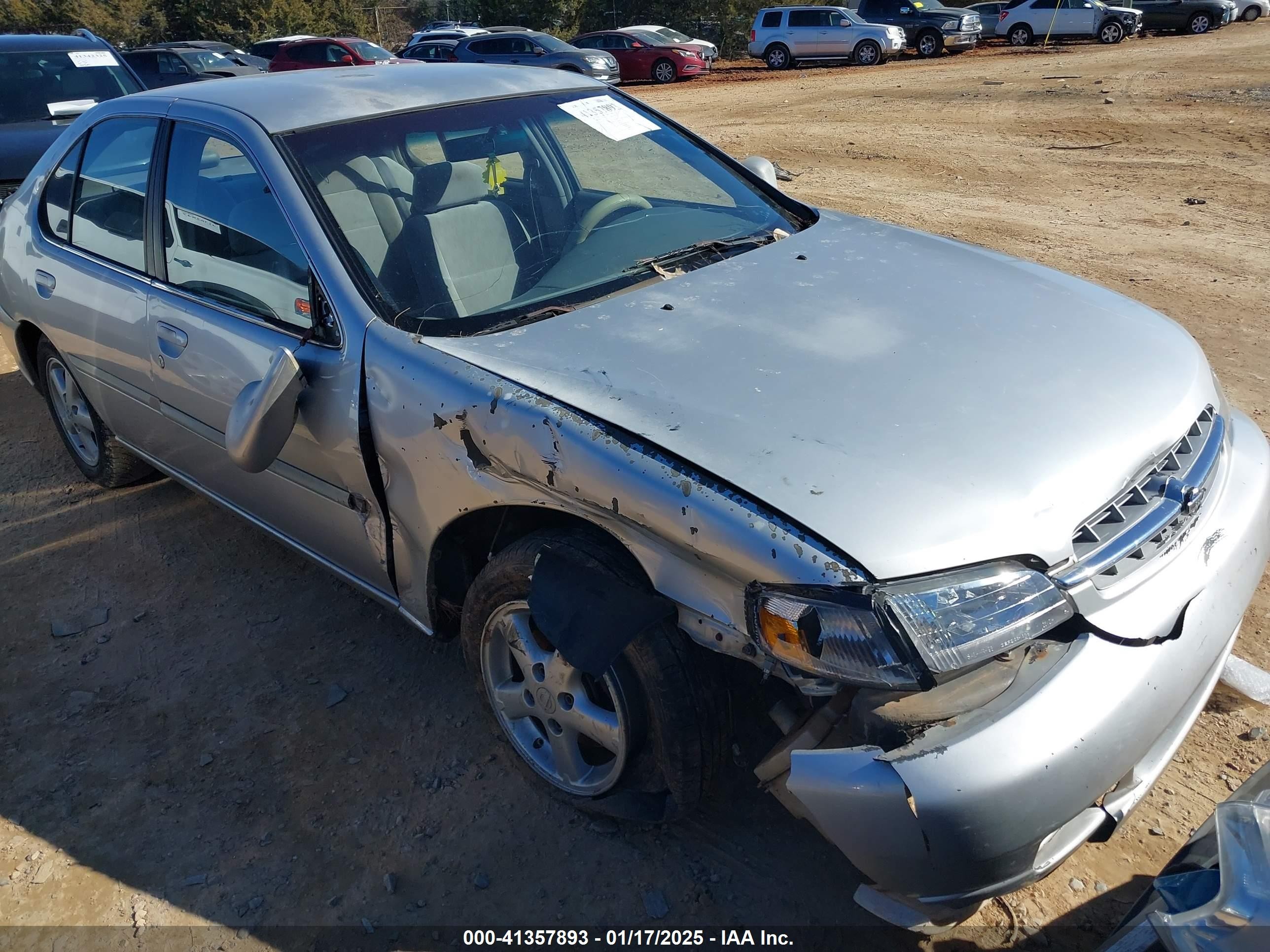 1999 Nissan Altima XE, VIN 1N4DL01D0XC134788 — Front end