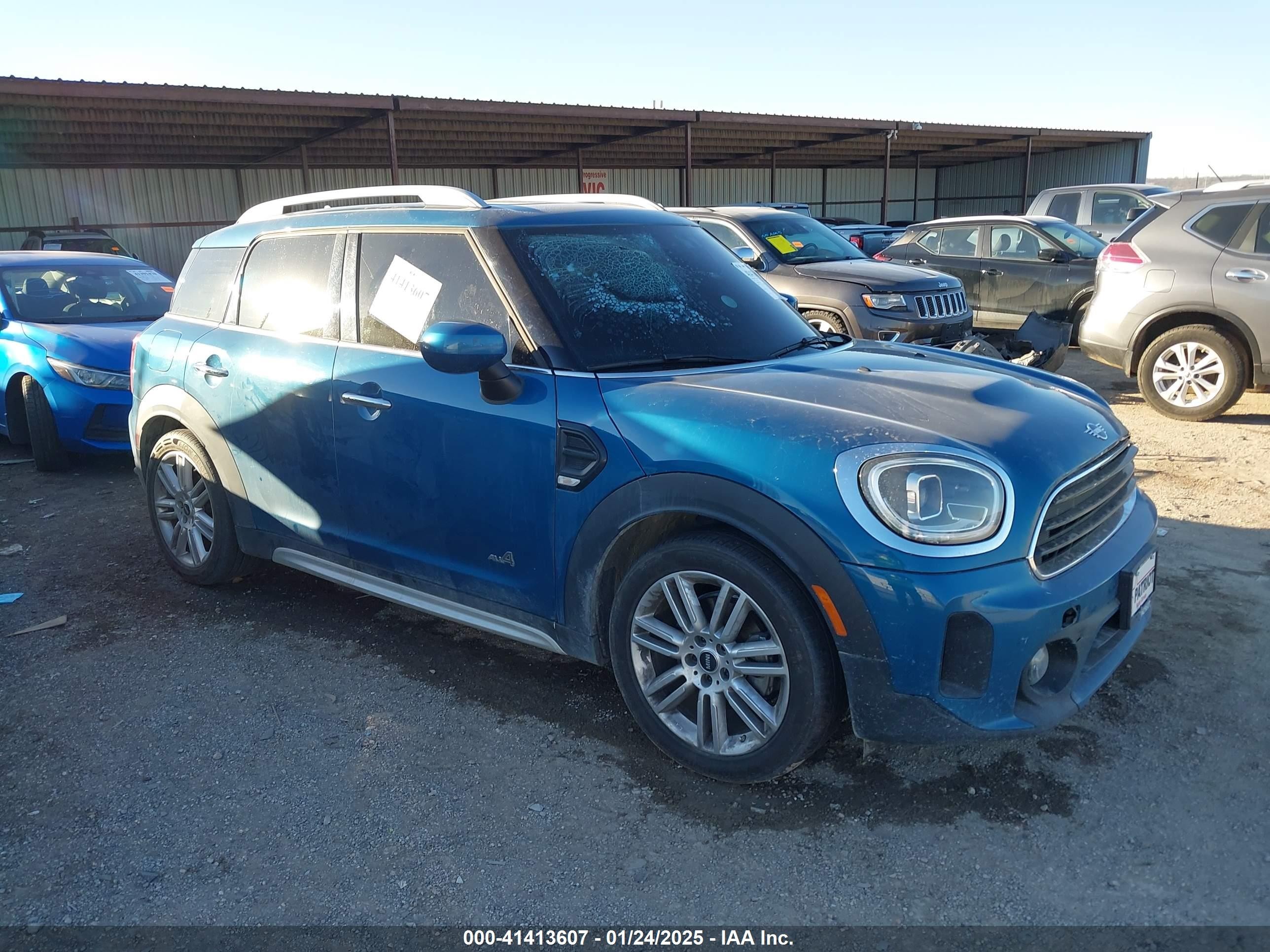 2022 MINI Countryman Cooper, VIN WMZ43BR03N3N65792 — Interior fire
