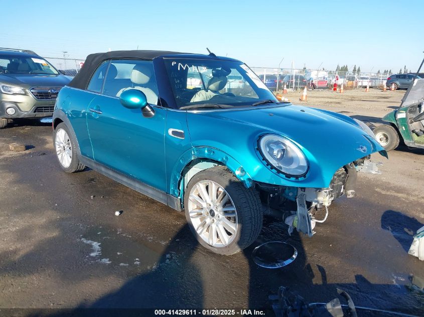 2016 MINI Convertible, VIN WMWWG5C50G3C19656 — Перед