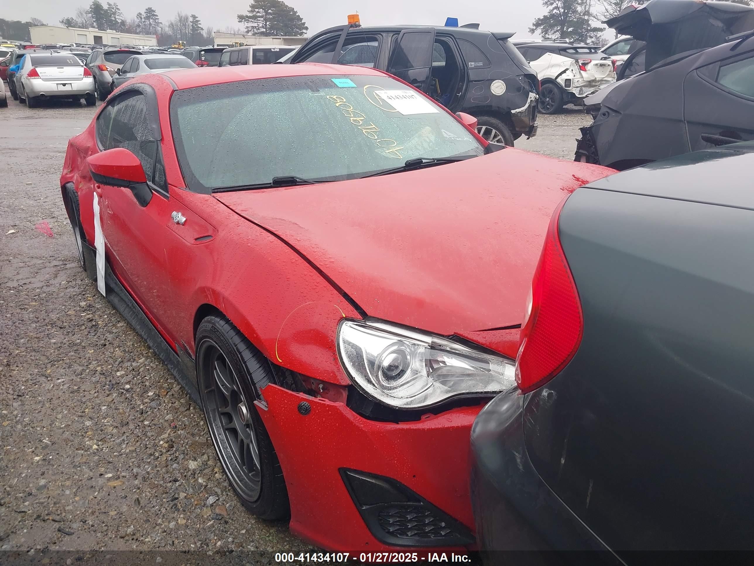 2013 Scion FR-S, VIN JF1ZNAA12D1708911 — Rear end