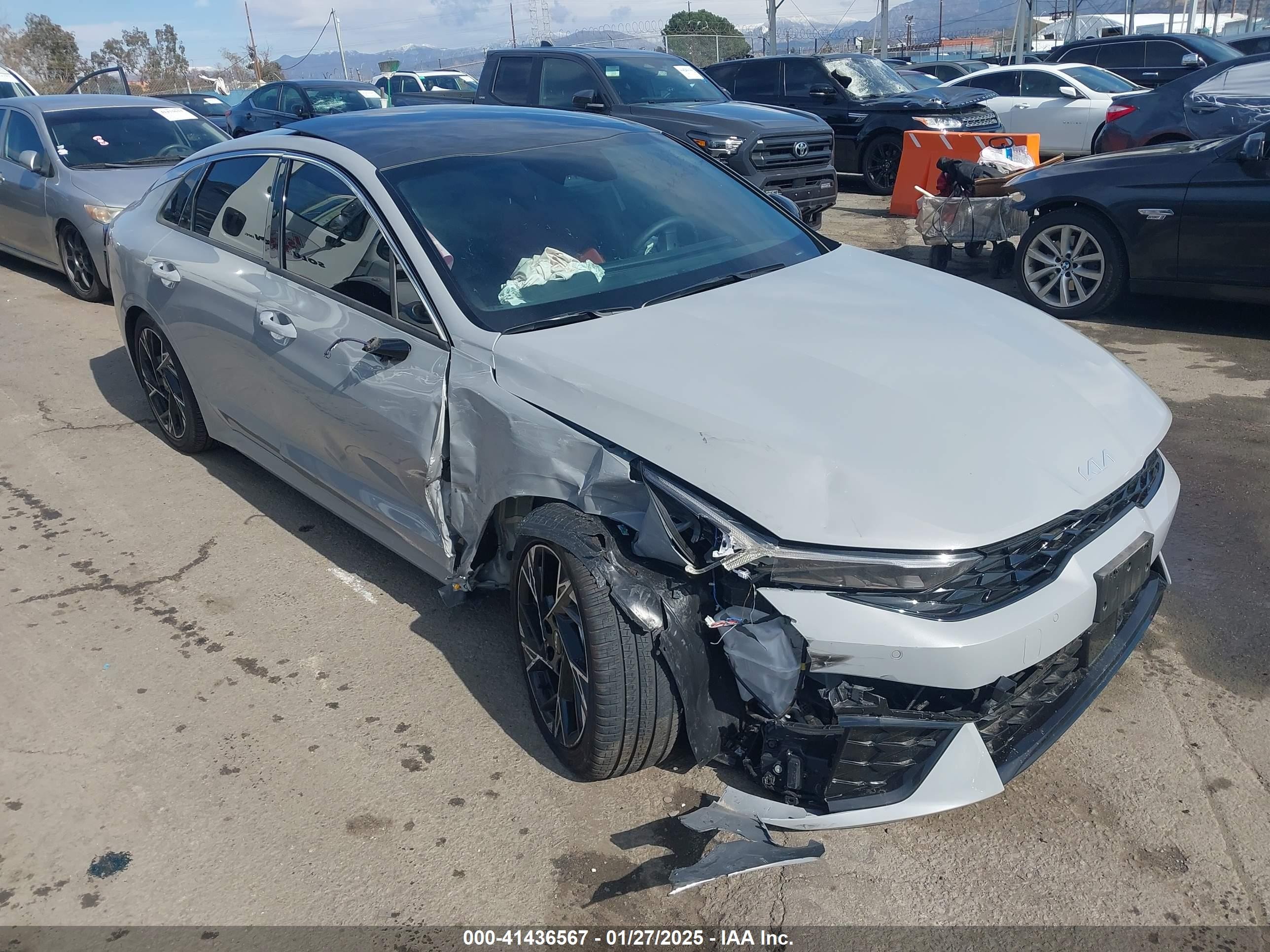 2025 Kia K5 GT-Line, VIN KNAG64J79S5314832 — Front end