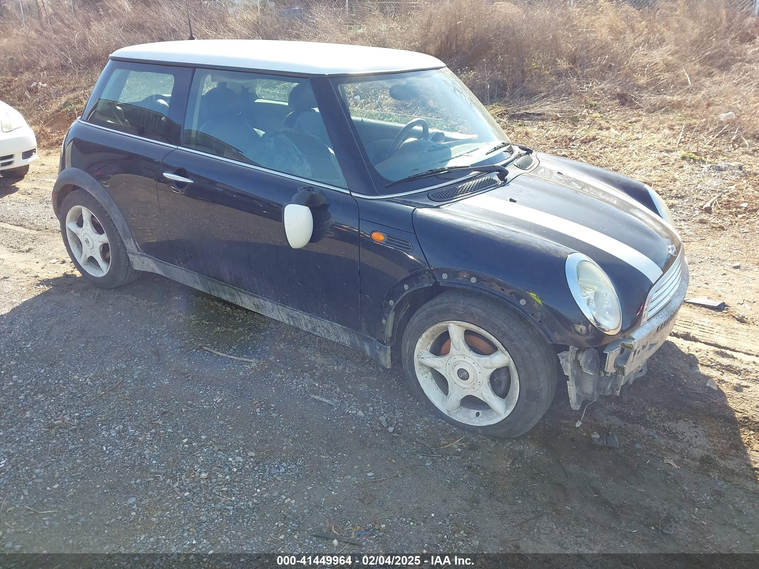 2002 MINI Hardtop, VIN WMWRC33412TC31893 — Front end