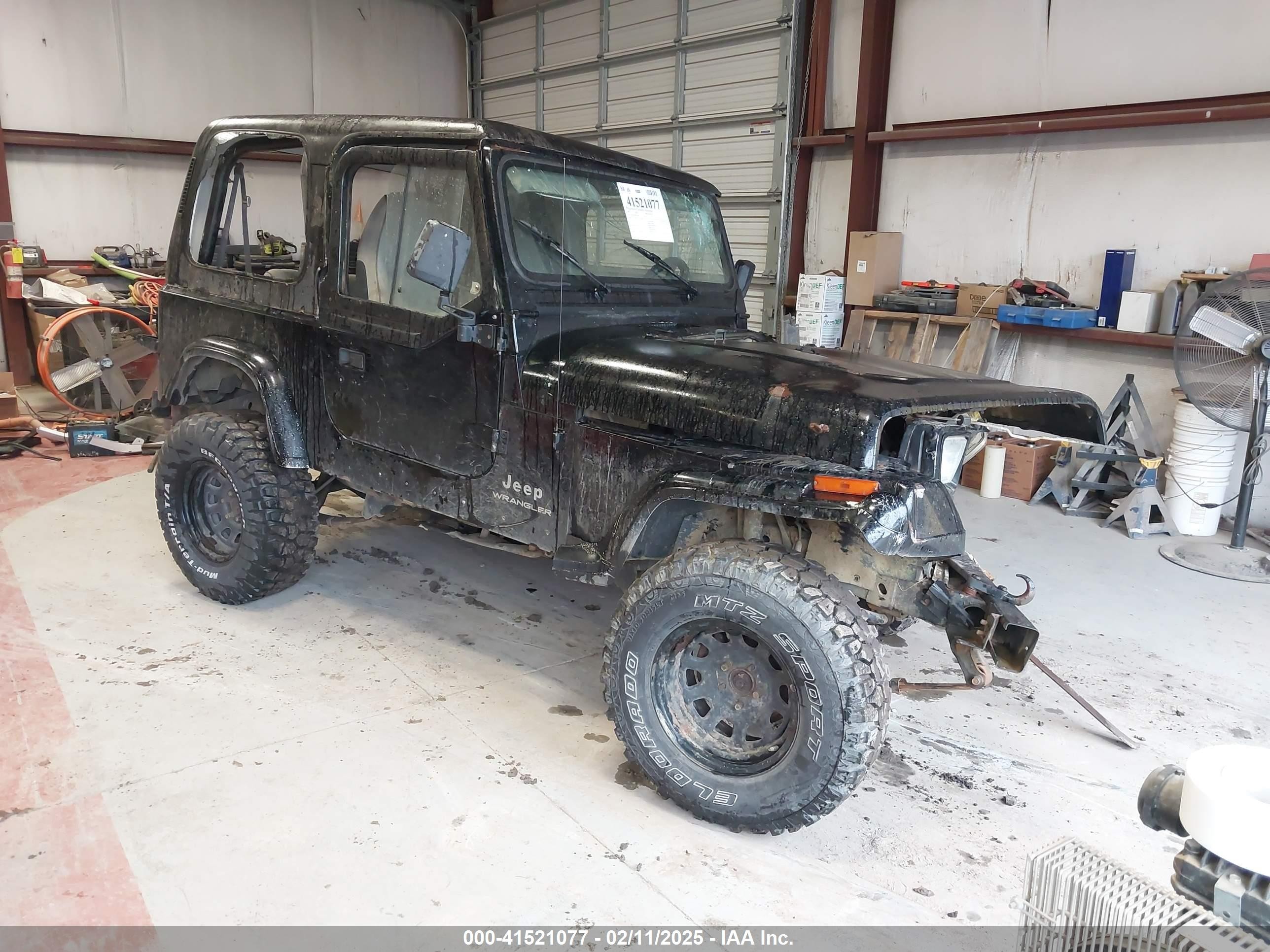 1993 Jeep Wrangler, VIN 1J4FY29S8PP254506 — Front end