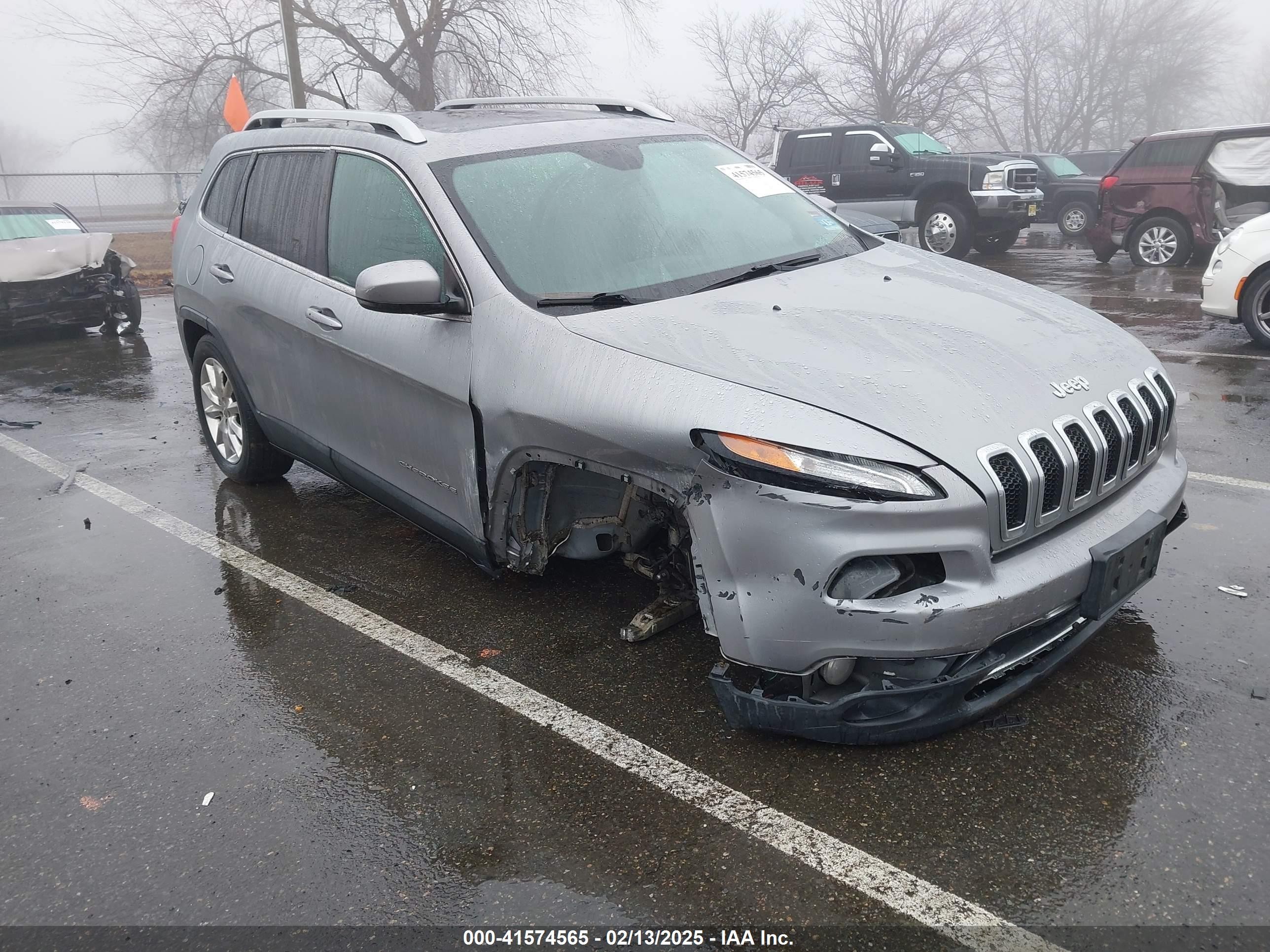 2015 Jeep Cherokee Limited, VIN 1C4PJMDSXFW716778 — Днище