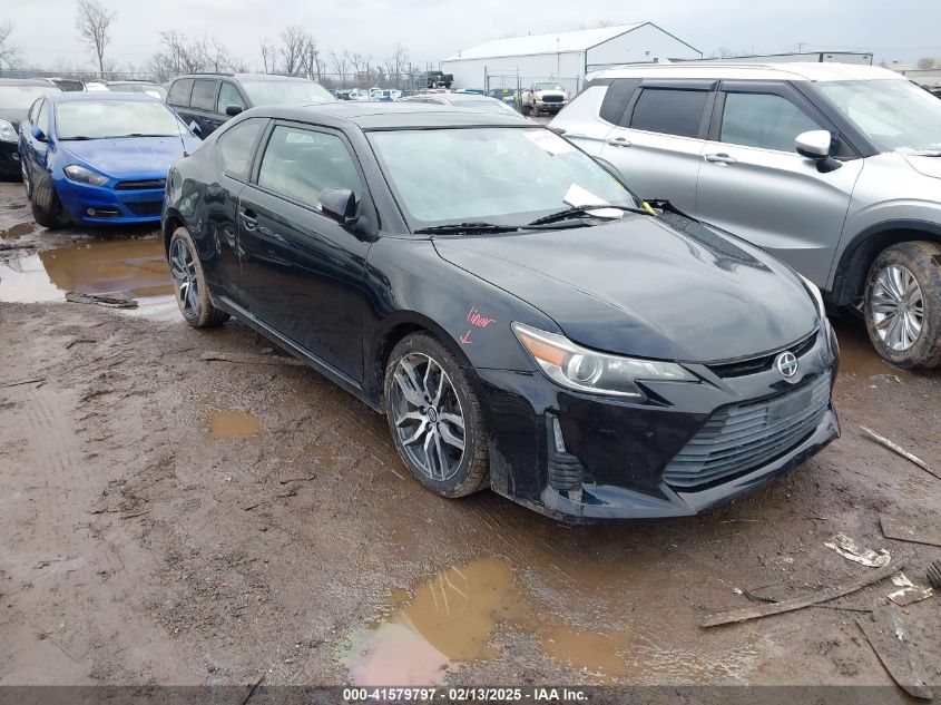2014 Scion tC, VIN JTKJF5C74E3069104 — Side