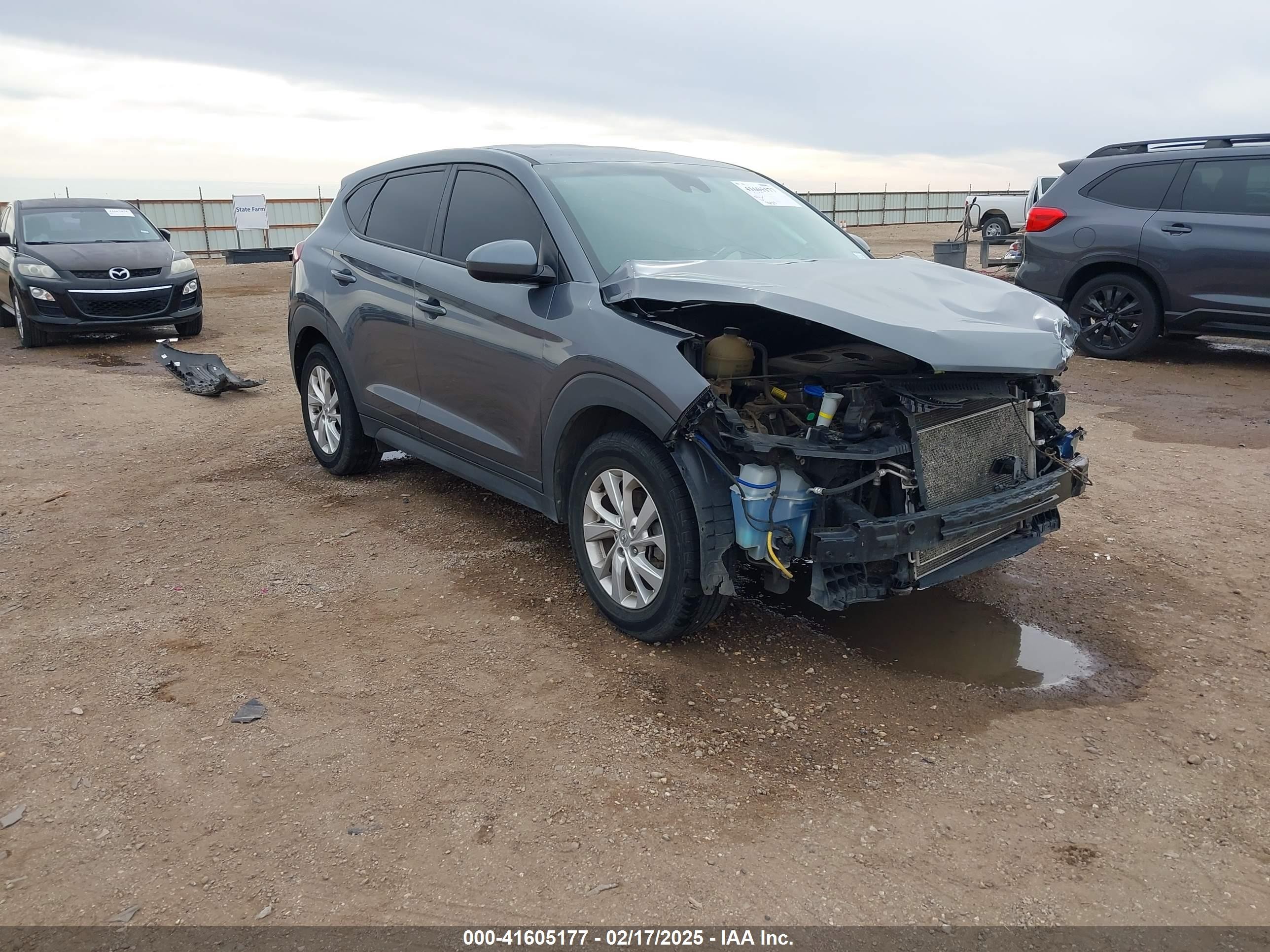 2019 Hyundai Tucson SE, VIN KM8J2CA42KU939403 — Front end