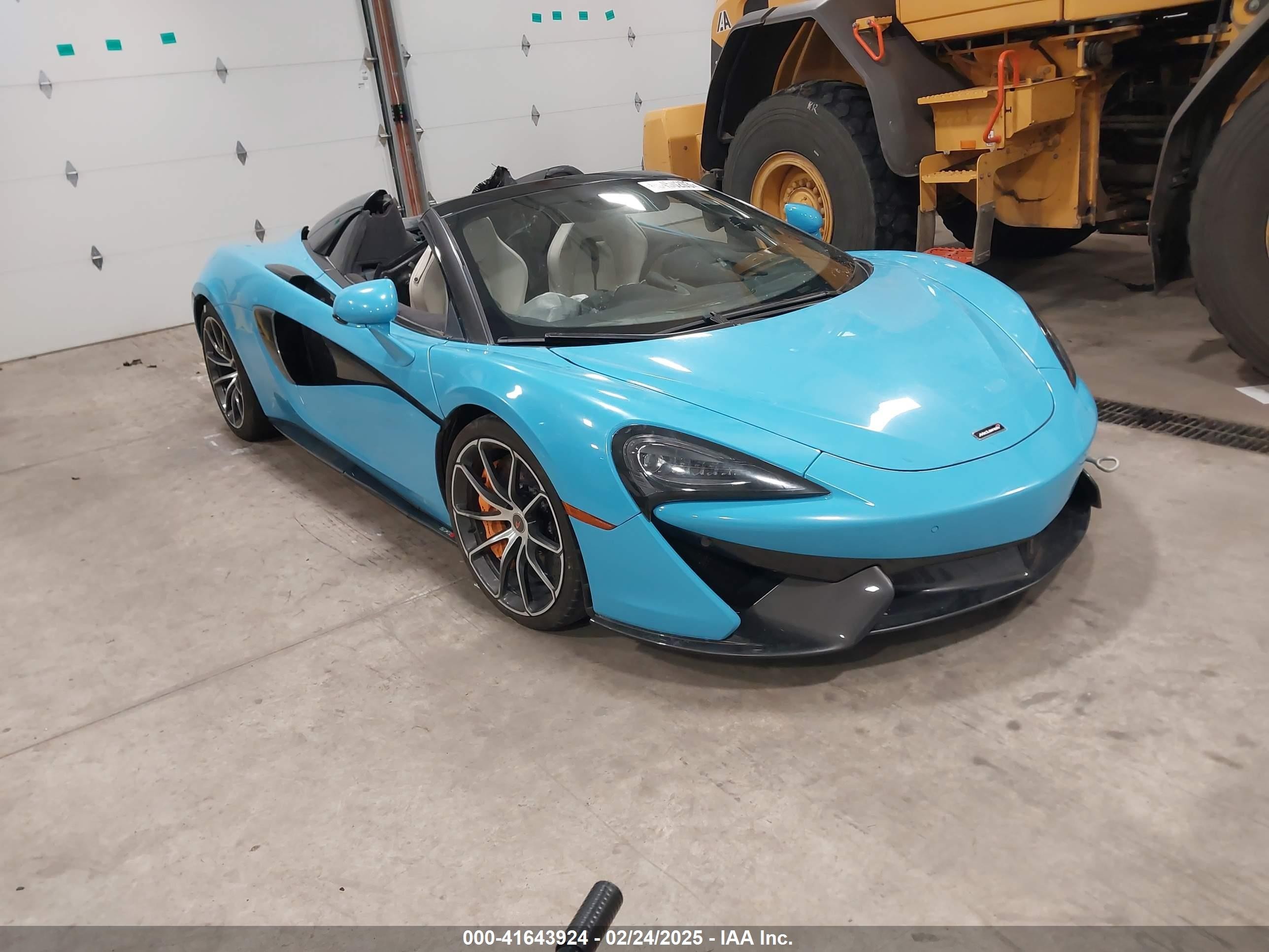 2018 McLaren 570S, VIN SBM13FAA1JW003713 — Engine fire