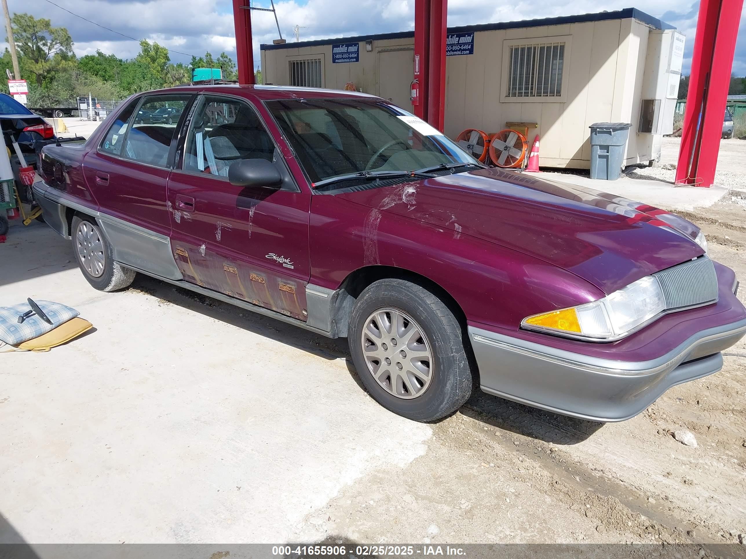 1995 Buick Skylark, VIN 1G4NV55D4SC436220 — Side