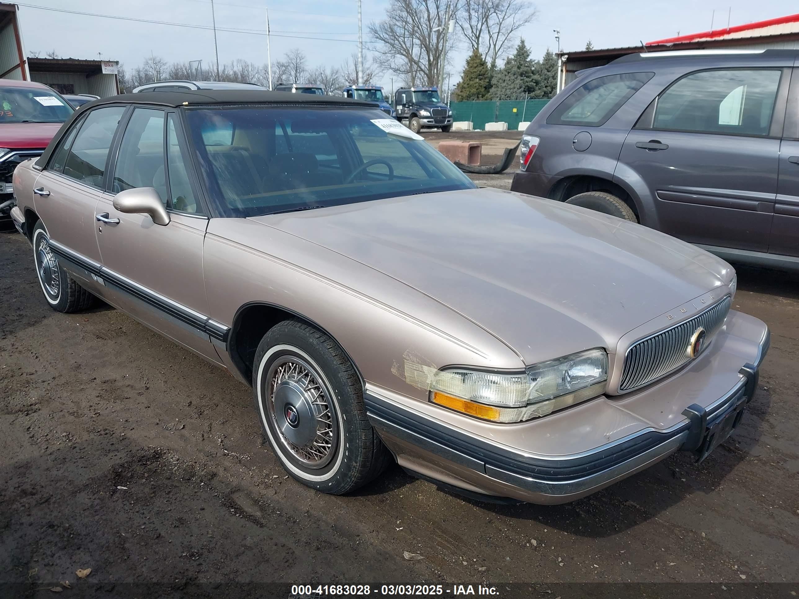 1994 Buick LeSabre Custom, VIN 1G4HP52L4RH545891 — Front end
