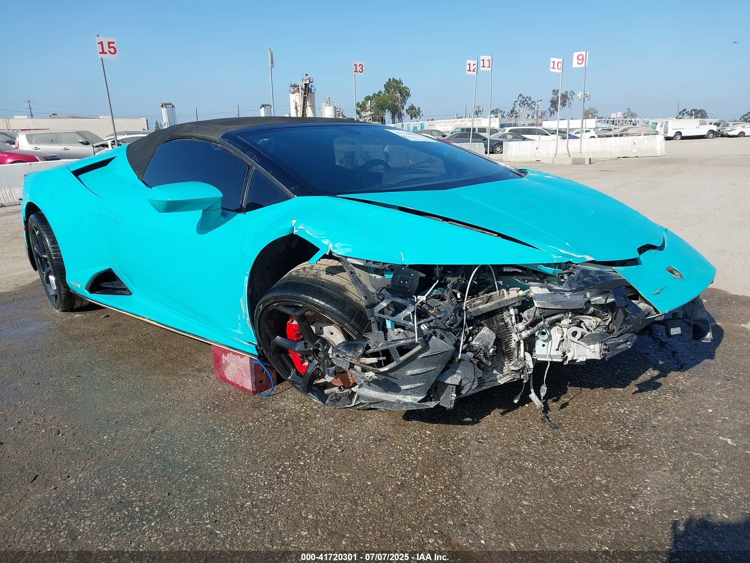 2021 Lamborghini Huracan, VIN ZHWUT5ZF9MLA15897 — Front end