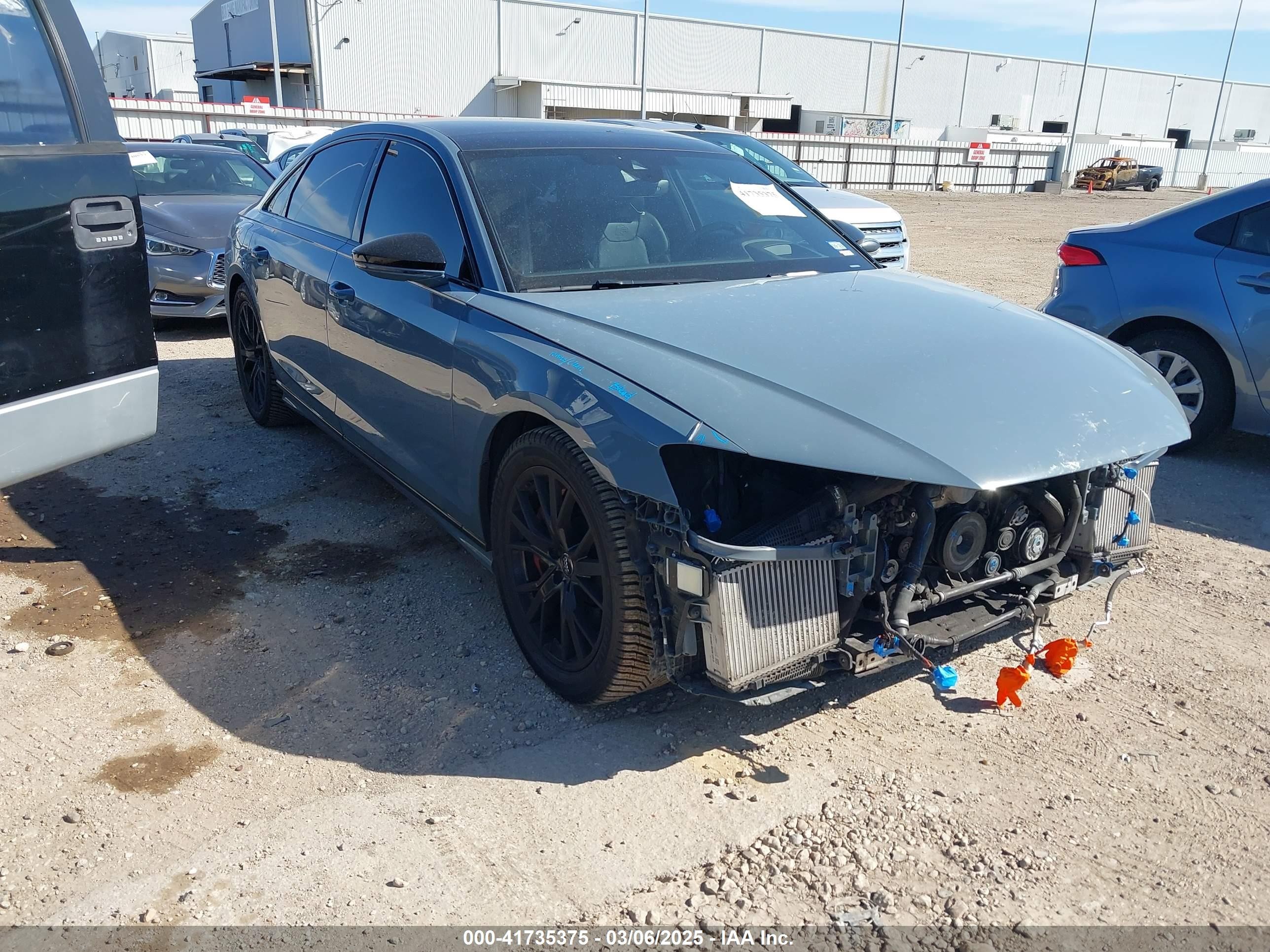 2020 Audi S8, VIN WAU8SAF82LN015426 — Front end