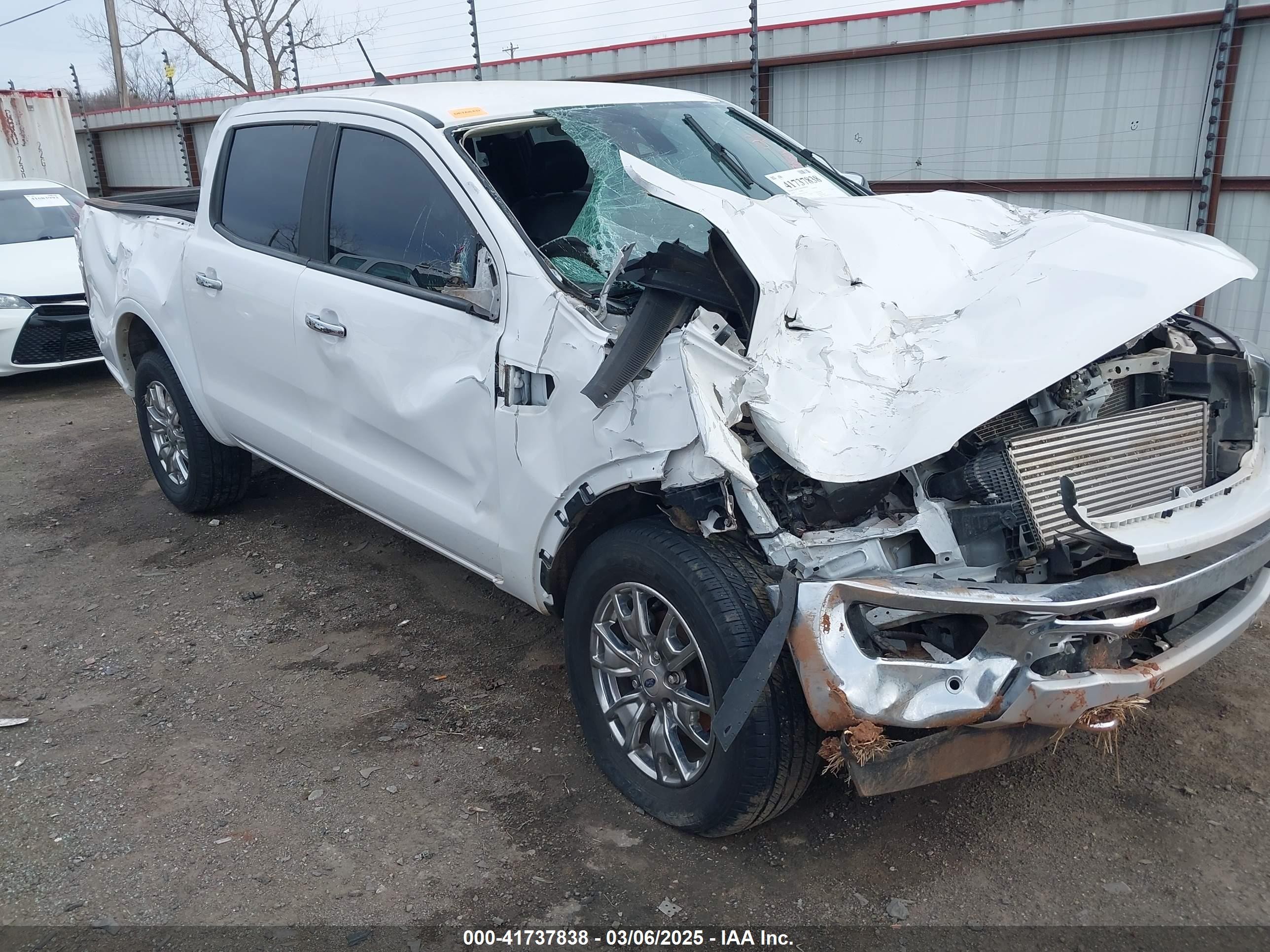 2019 Ford Ranger XLT, VIN 1FTER4EHXKLA38564 — Перед
