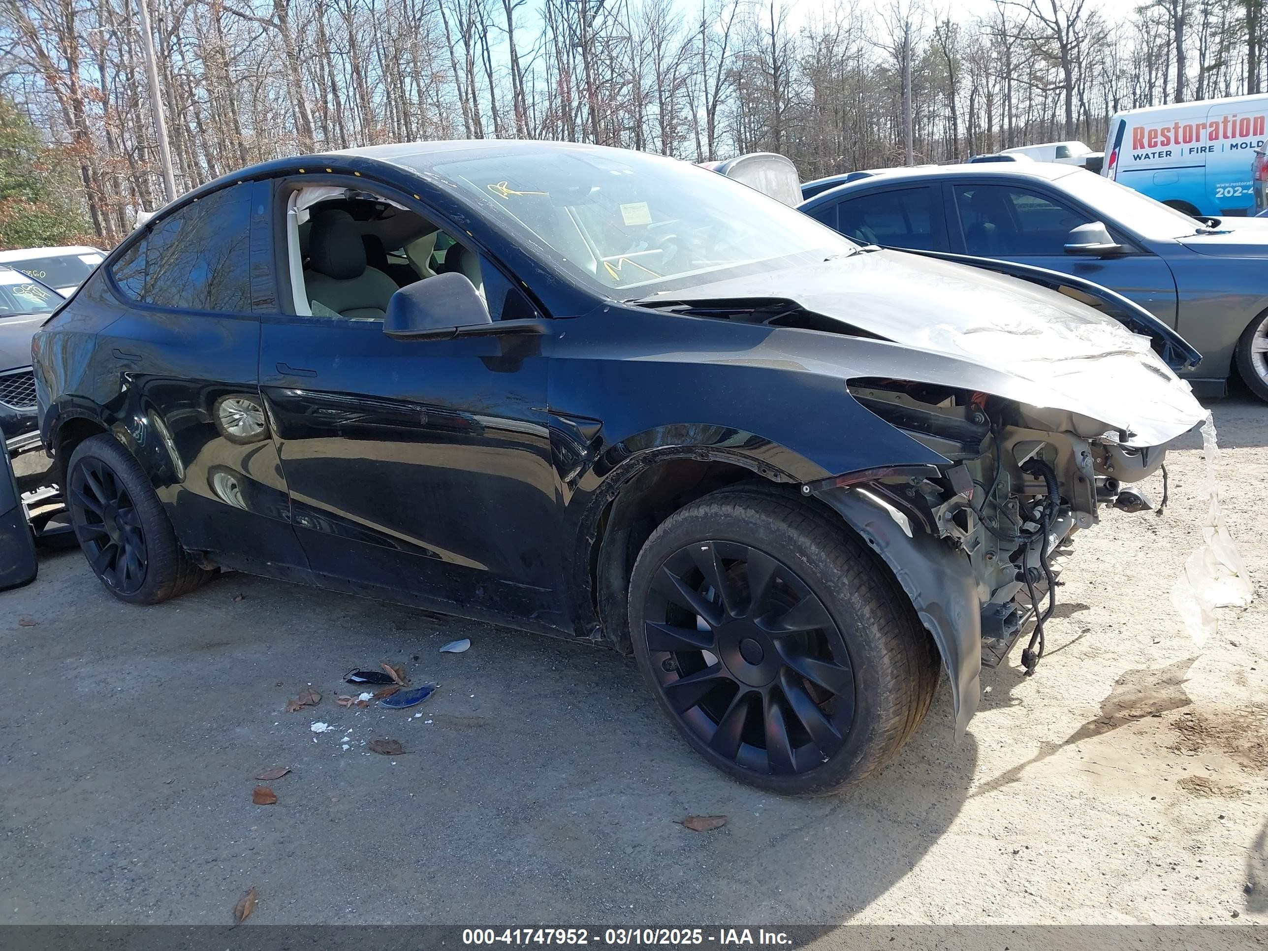 2021 Tesla Model Y Long Range, VIN 5YJYGDEEXMF208923 — Repossession