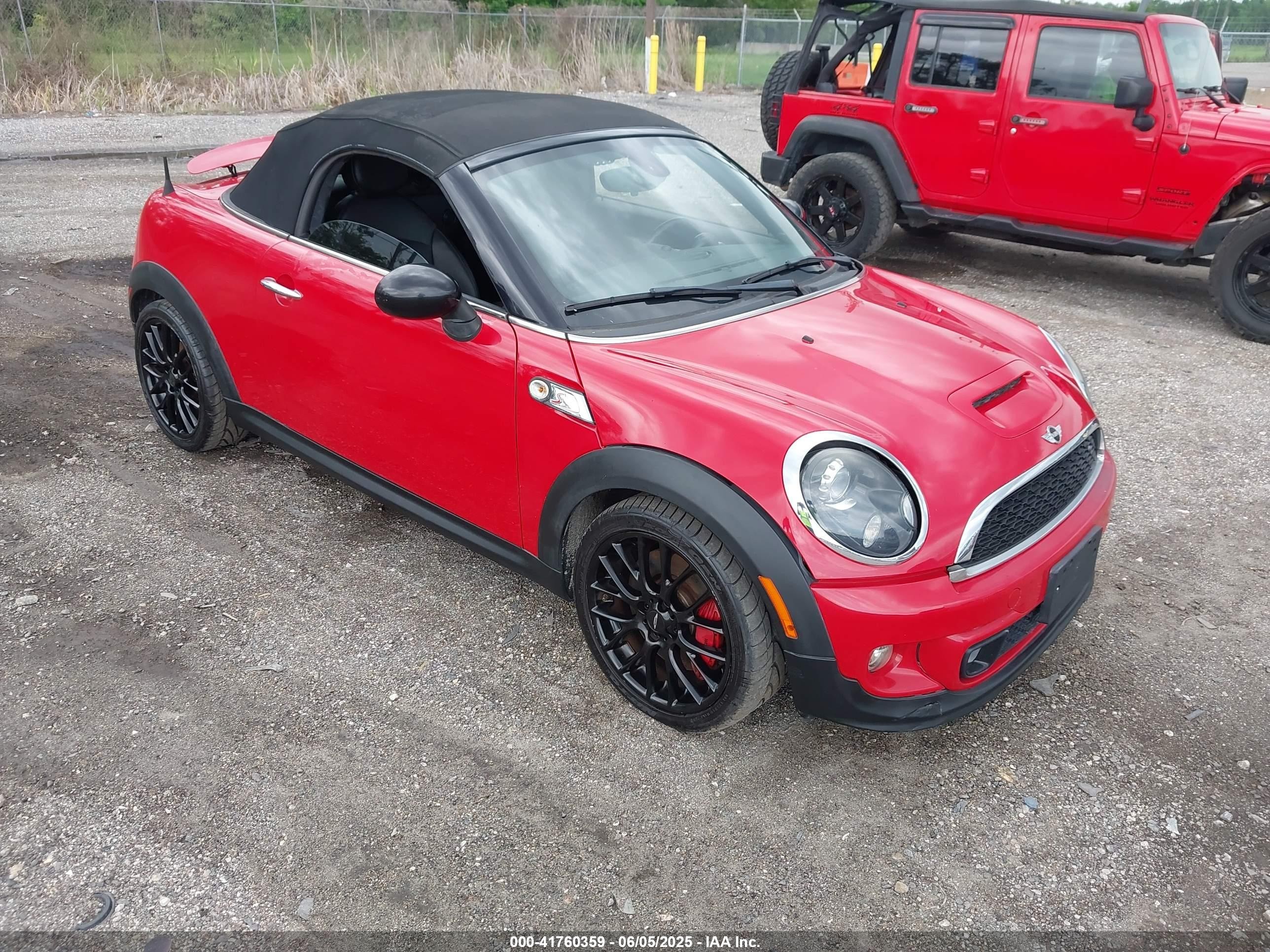 2015 MINI Roadster S, VIN WMWSY3C57FT595833 — Front end