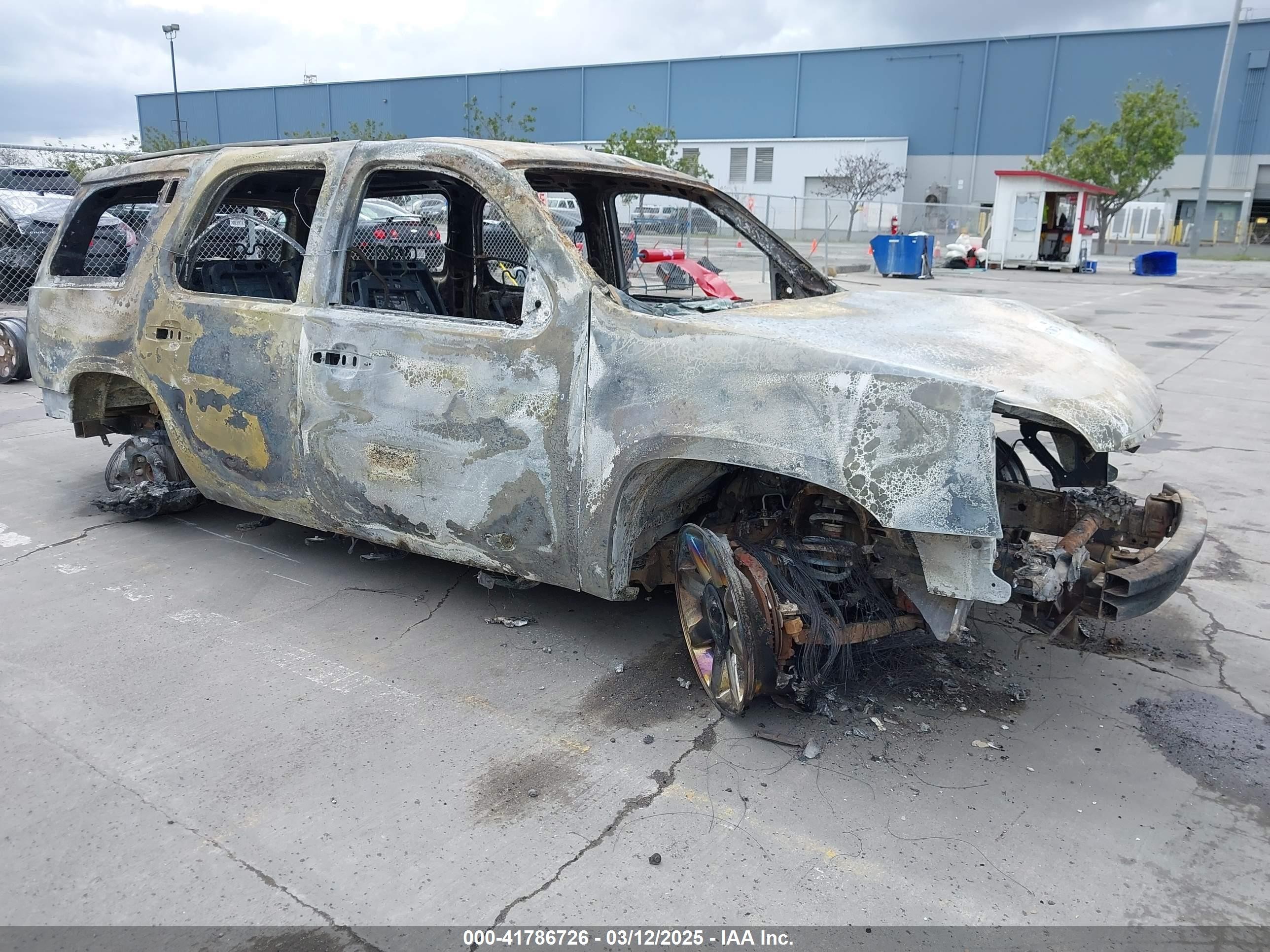 2007 GMC Yukon SLT, VIN 1GKFC13077R252888 — Burn
