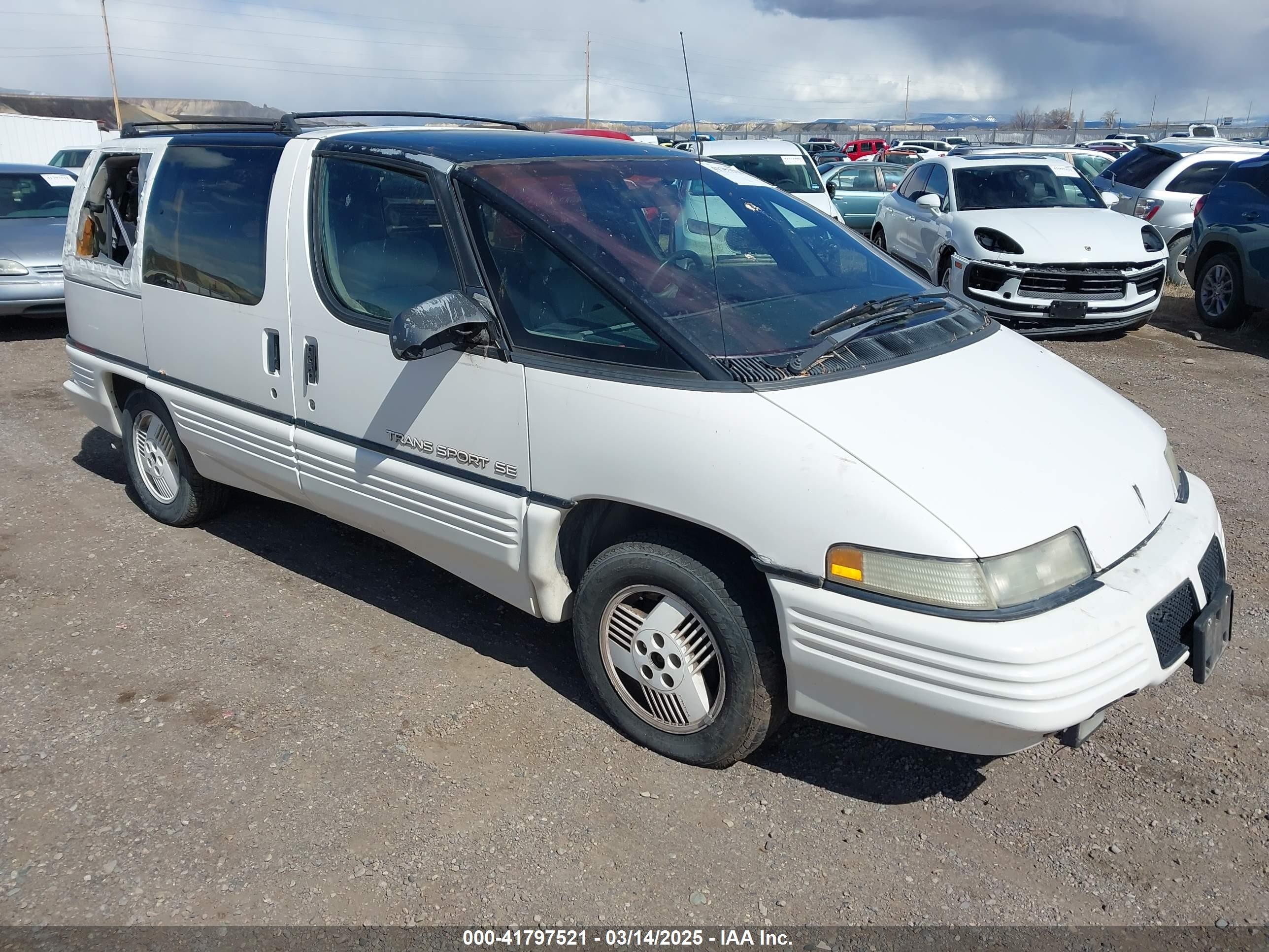 1991 Pontiac Trans Sport, VIN 1GMCU06D8MT215170 — Mechanical
