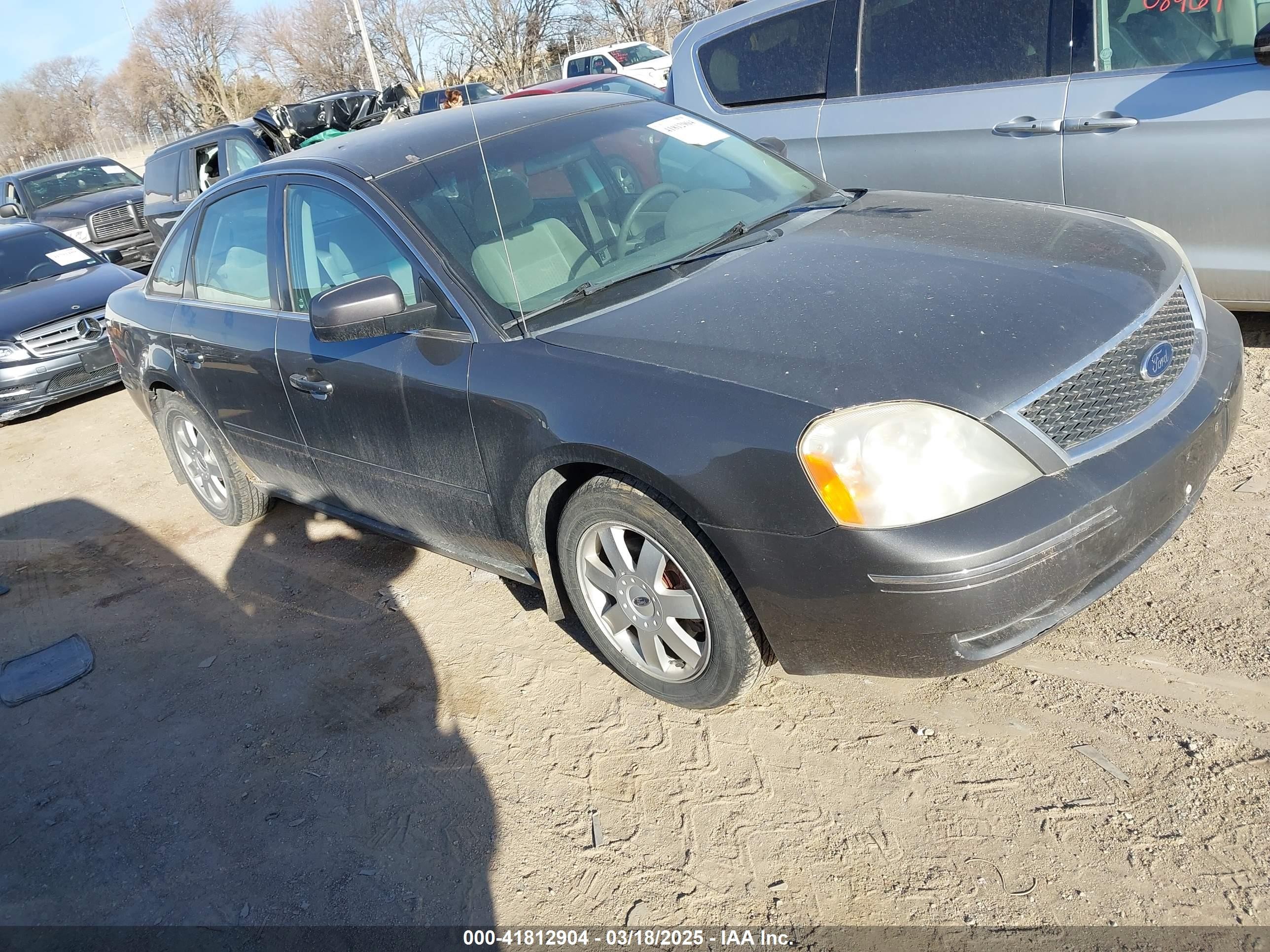 2005 Ford Five Hundred SE, VIN 1FAFP23155G136330 — All over