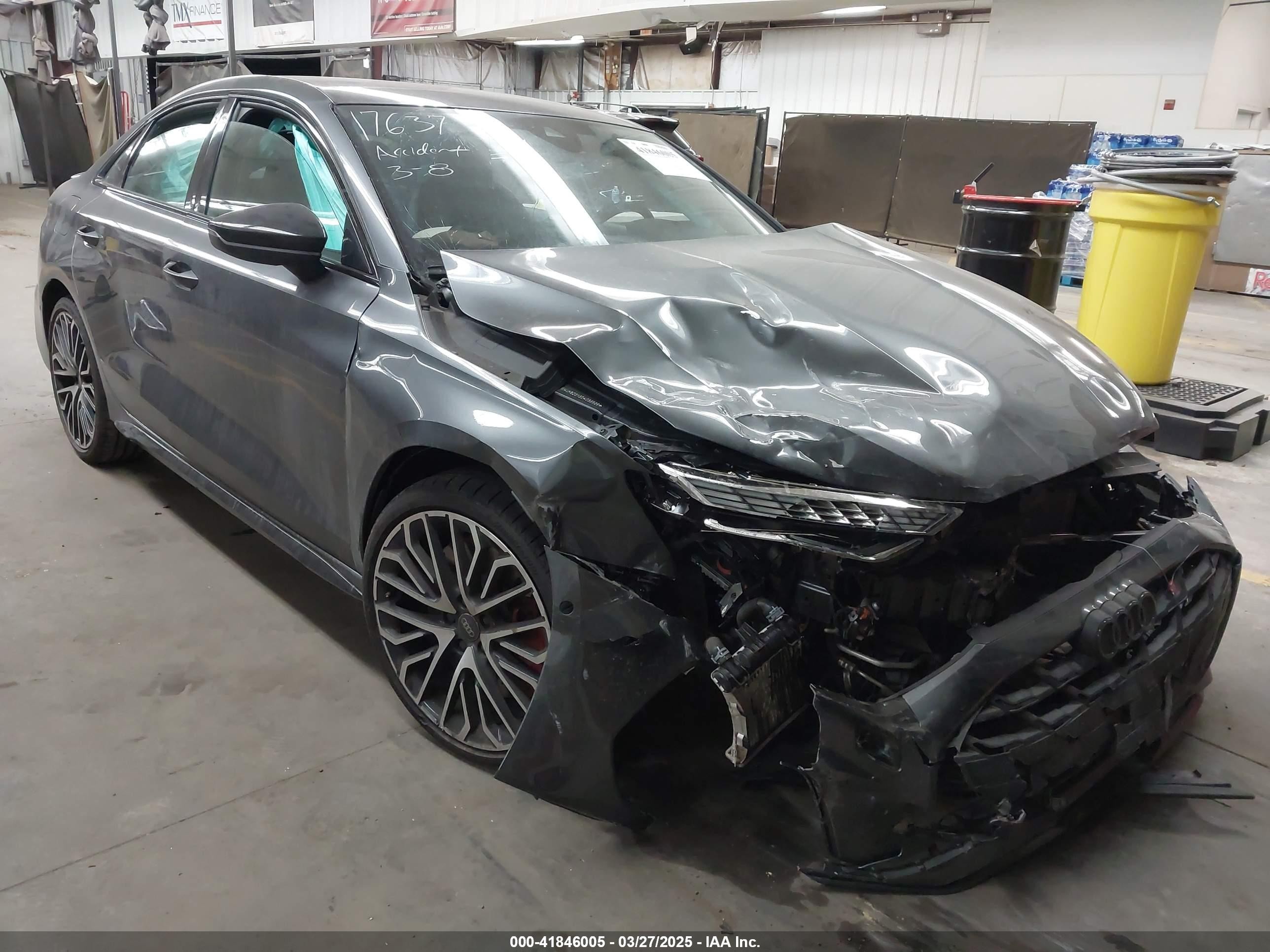 2025 Audi S3 Premium Plus, VIN WAUH5DGY3SA033639 — Перед