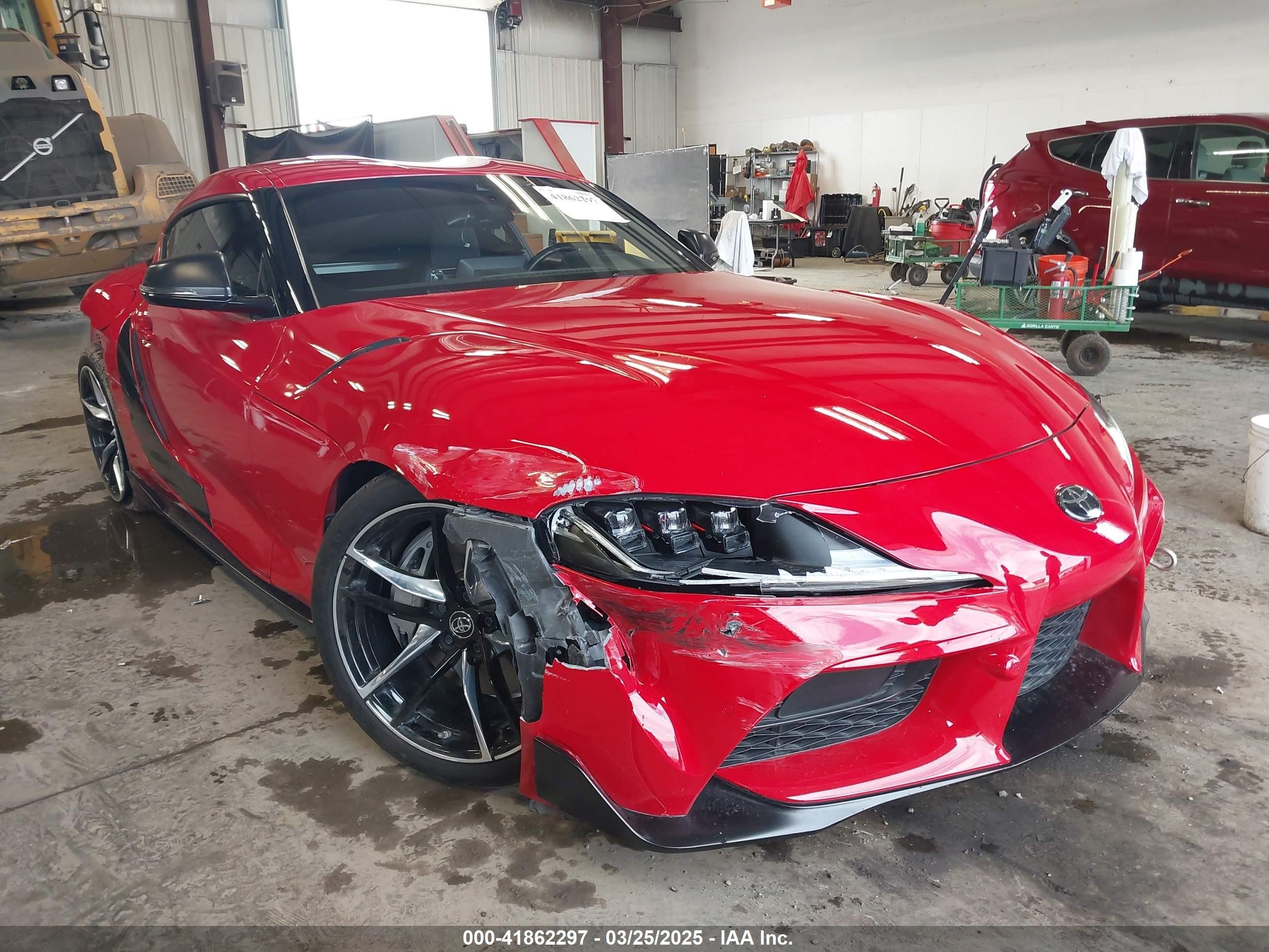 2020 Toyota Supra 3.0, VIN WZ1DB4C05LW024618 — Side