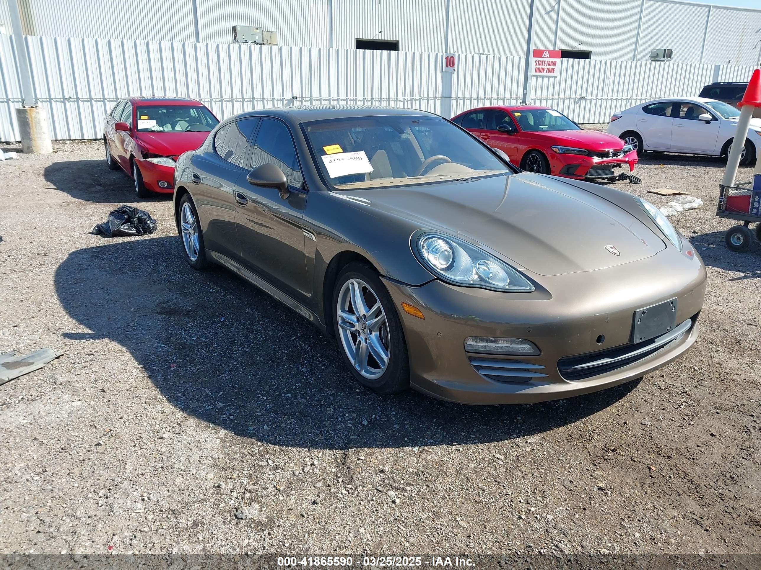 2011 Porsche Panamera, VIN WP0AA2A74BL013621 — Пожар в салоне