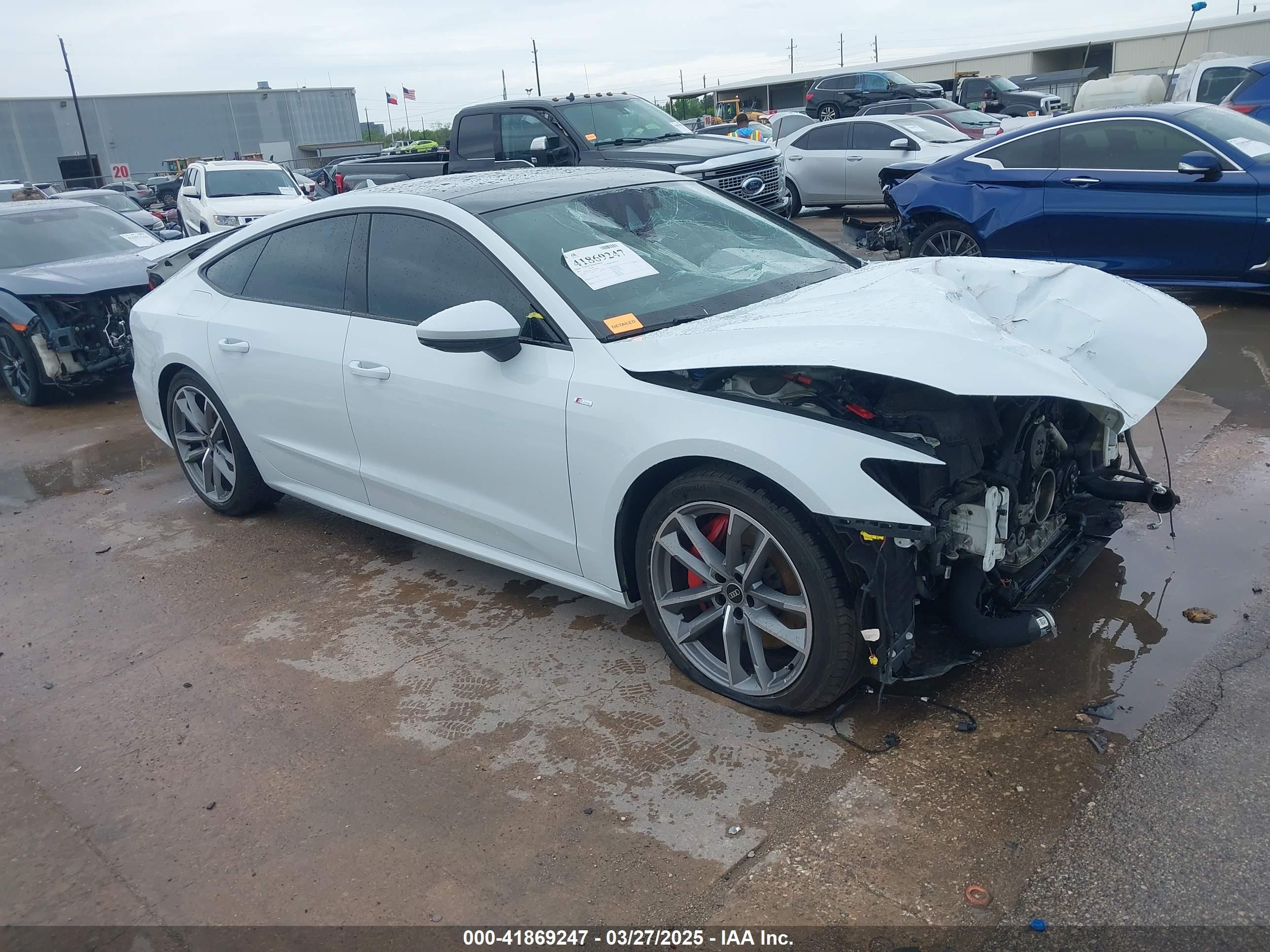 2022 Audi A7, VIN WAUU2BF23NN059065 — Front end