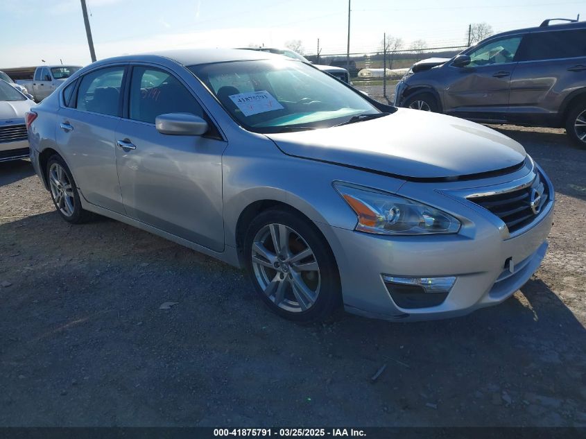 2013 Nissan Altima S, VIN 1N4BL3AP1DC226765 — Front end