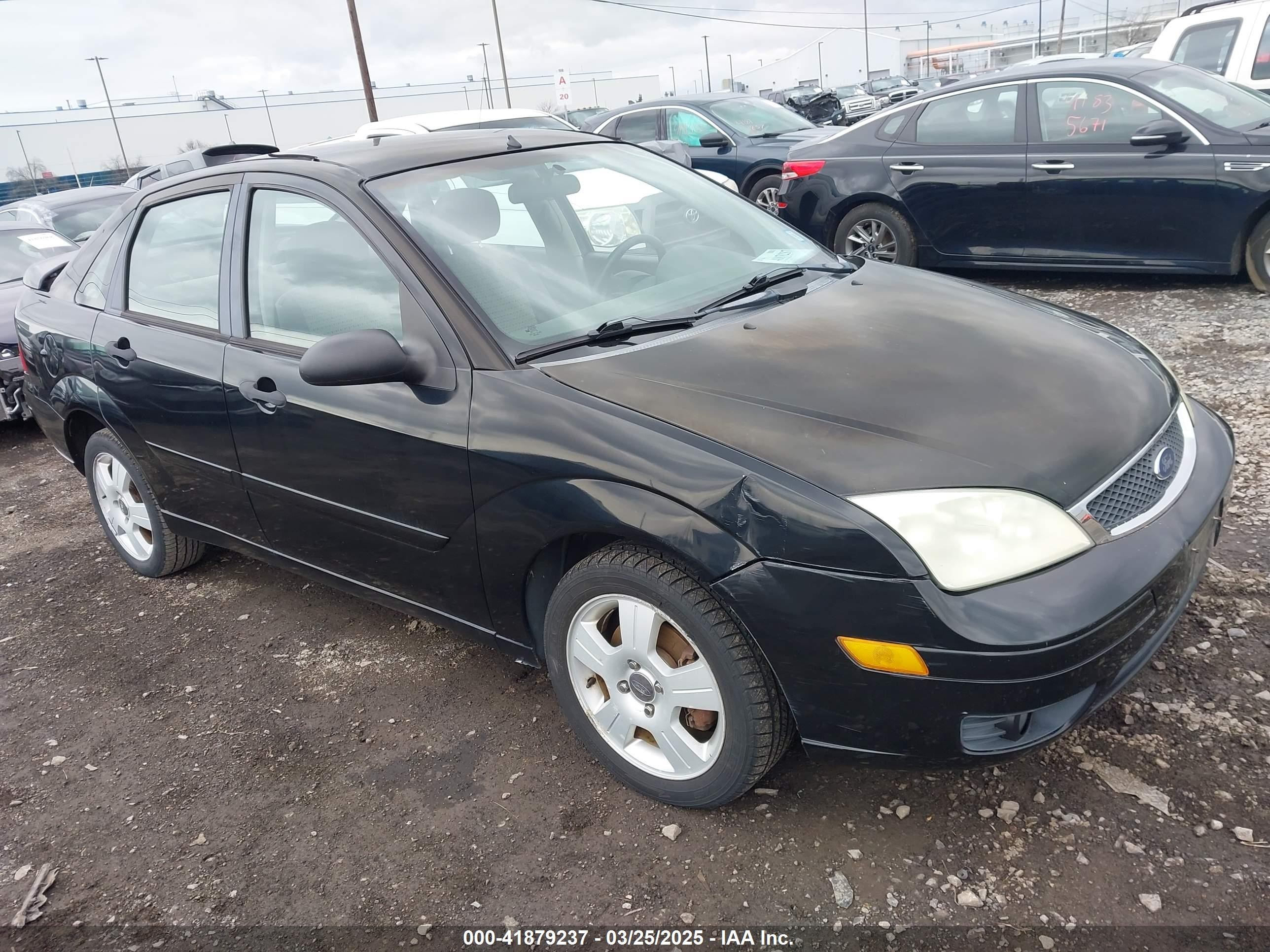 2007 Ford Focus S, VIN 1FAHP34N97W191730 — Фото с аукциона