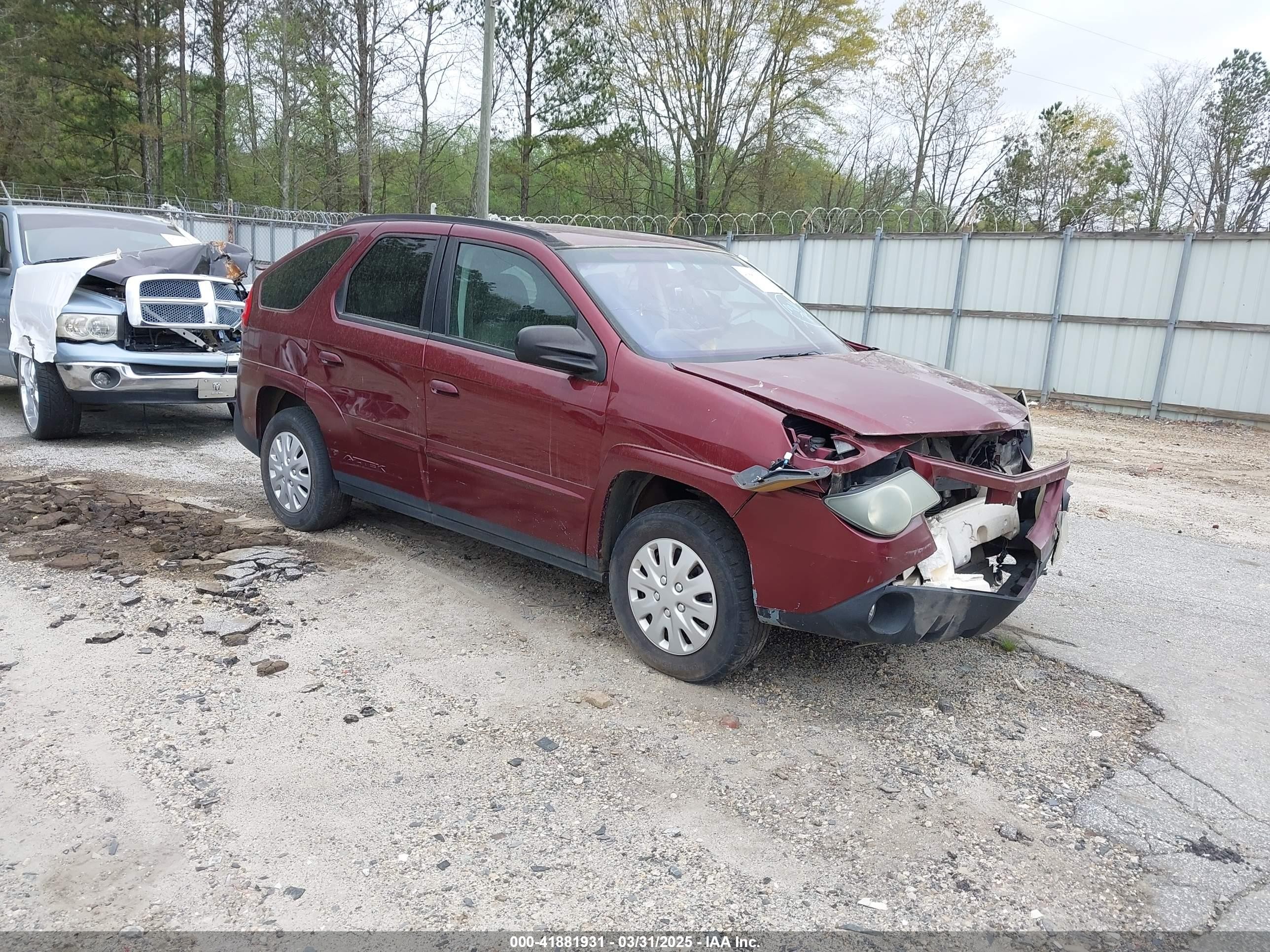 2004 Pontiac Aztek, VIN 3G7DA03EX4S534402 — Front end