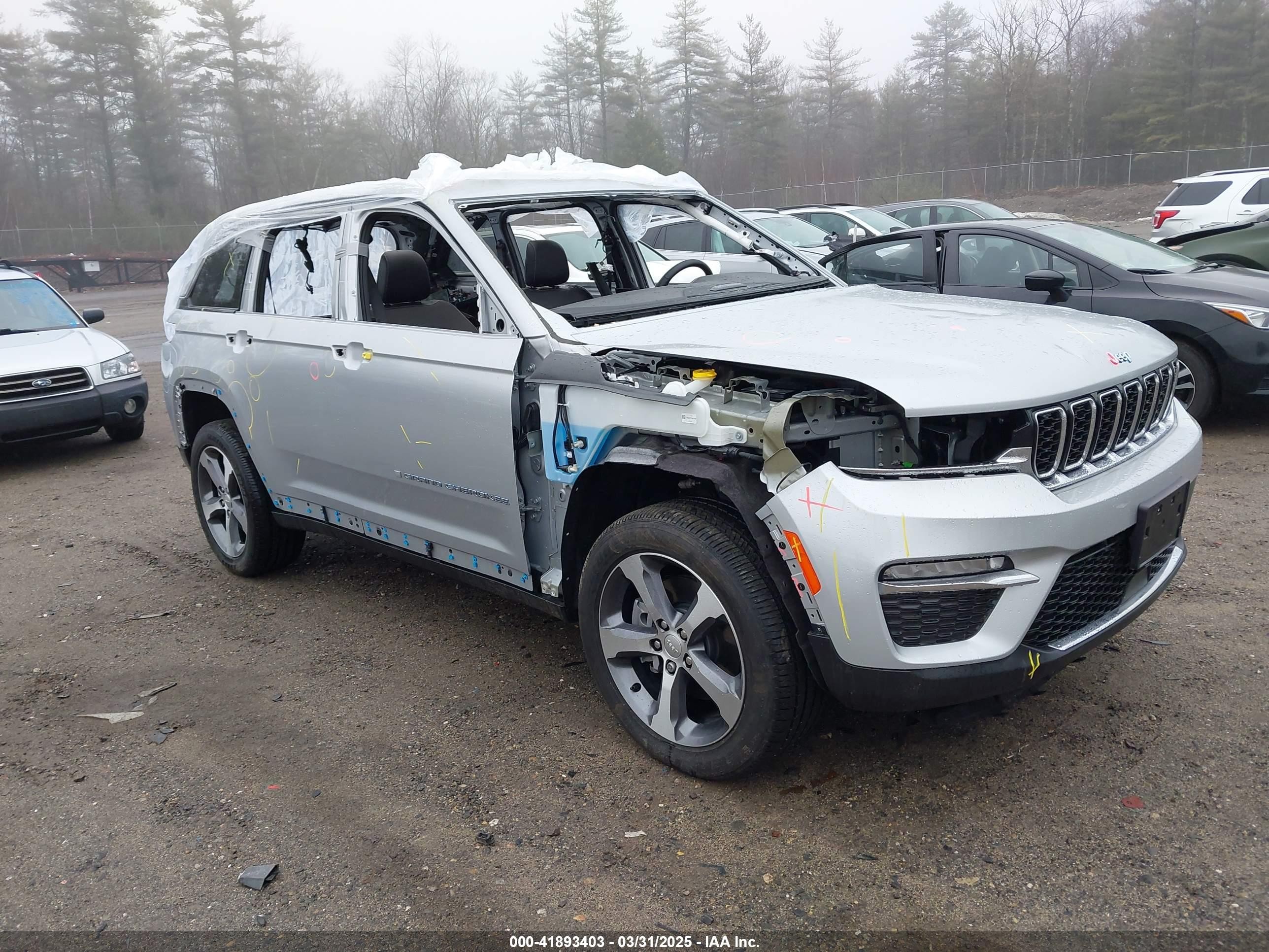 2024 Jeep Grand Cherokee, VIN 1C4RJYB68RC110262 — Roof
