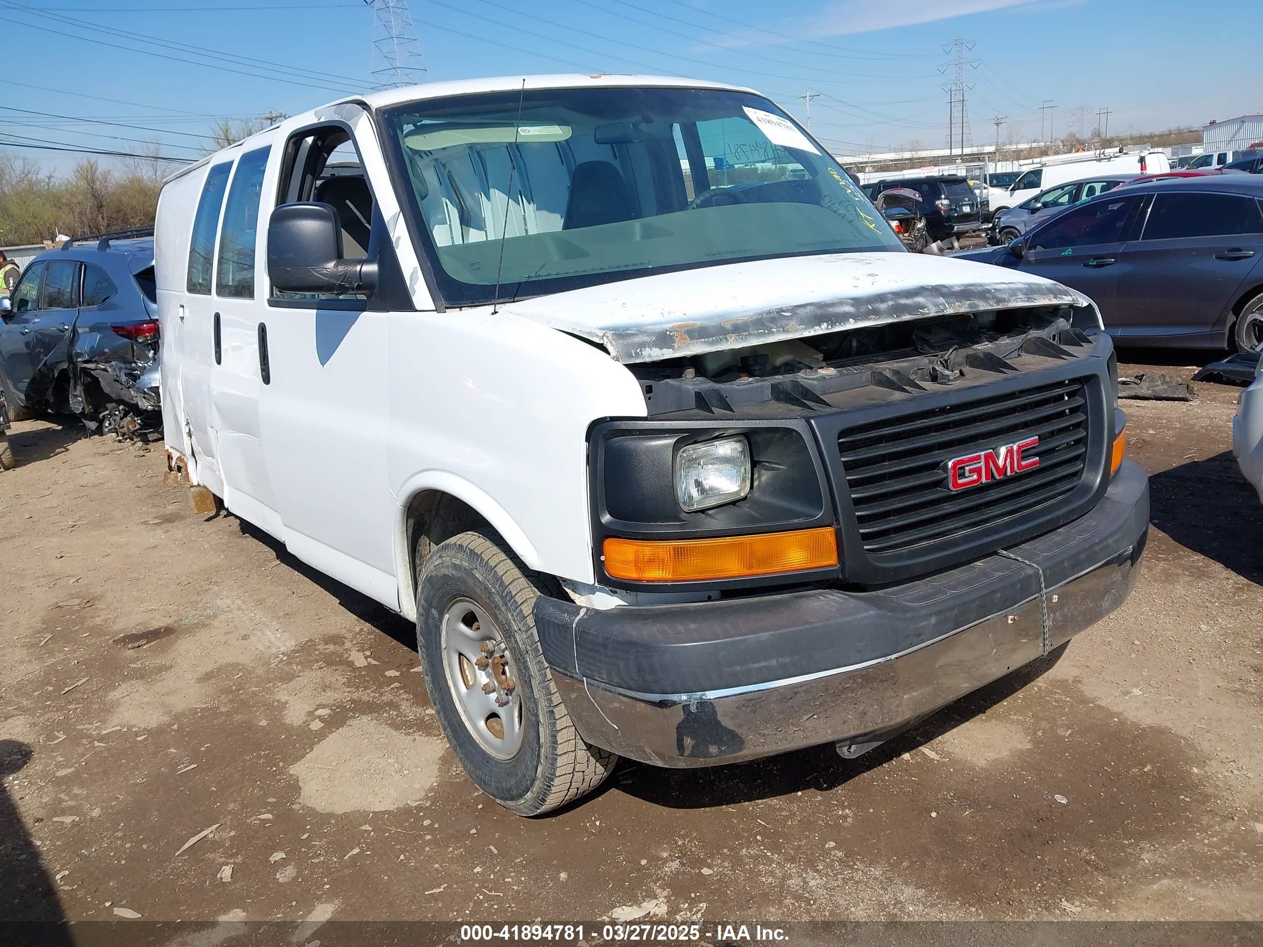 2005 GMC Savana, VIN 1GTFG29X951172501 — All over