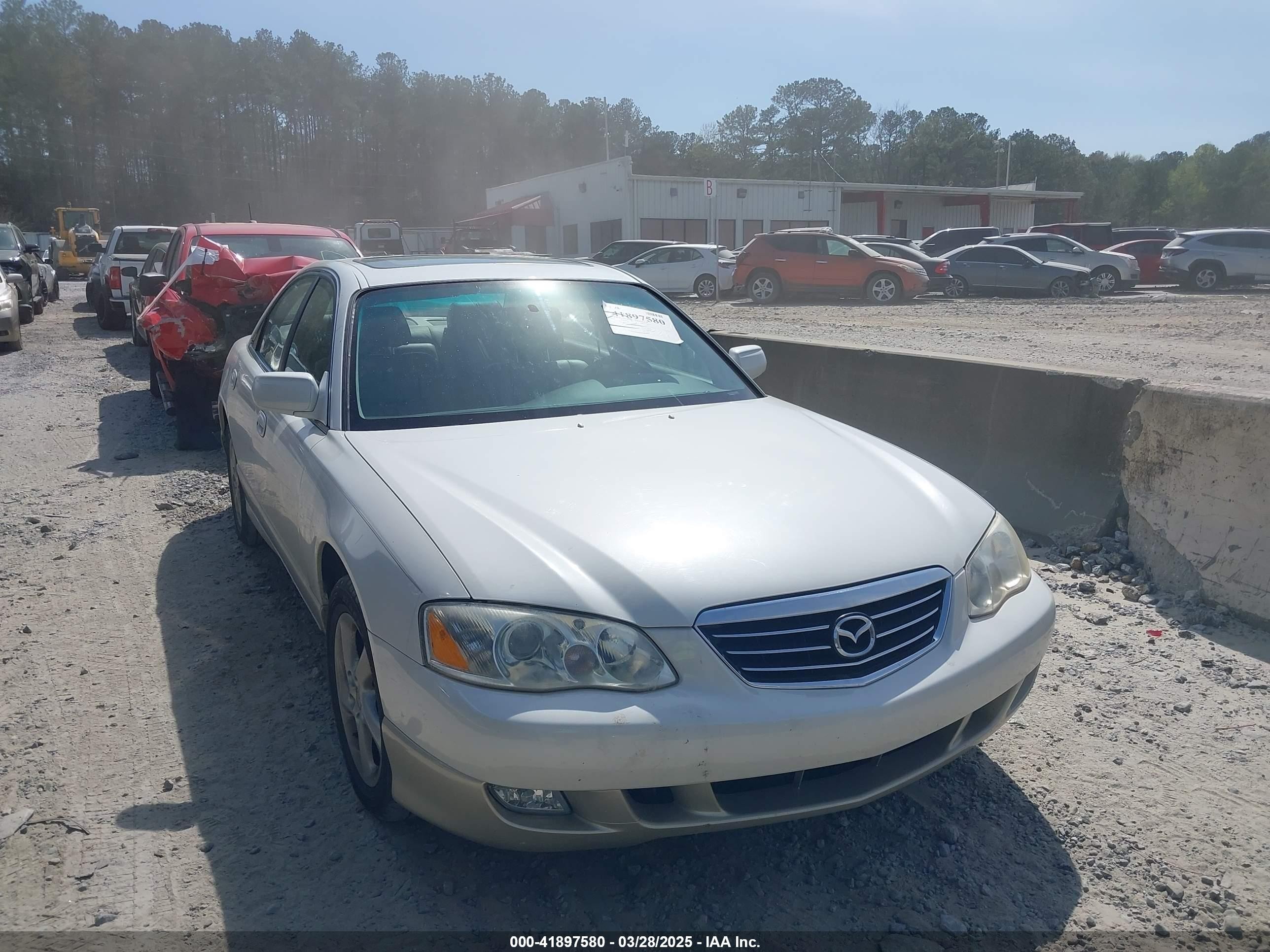 2001 Mazda Millenia, VIN JM1TA221011711379 — Зад