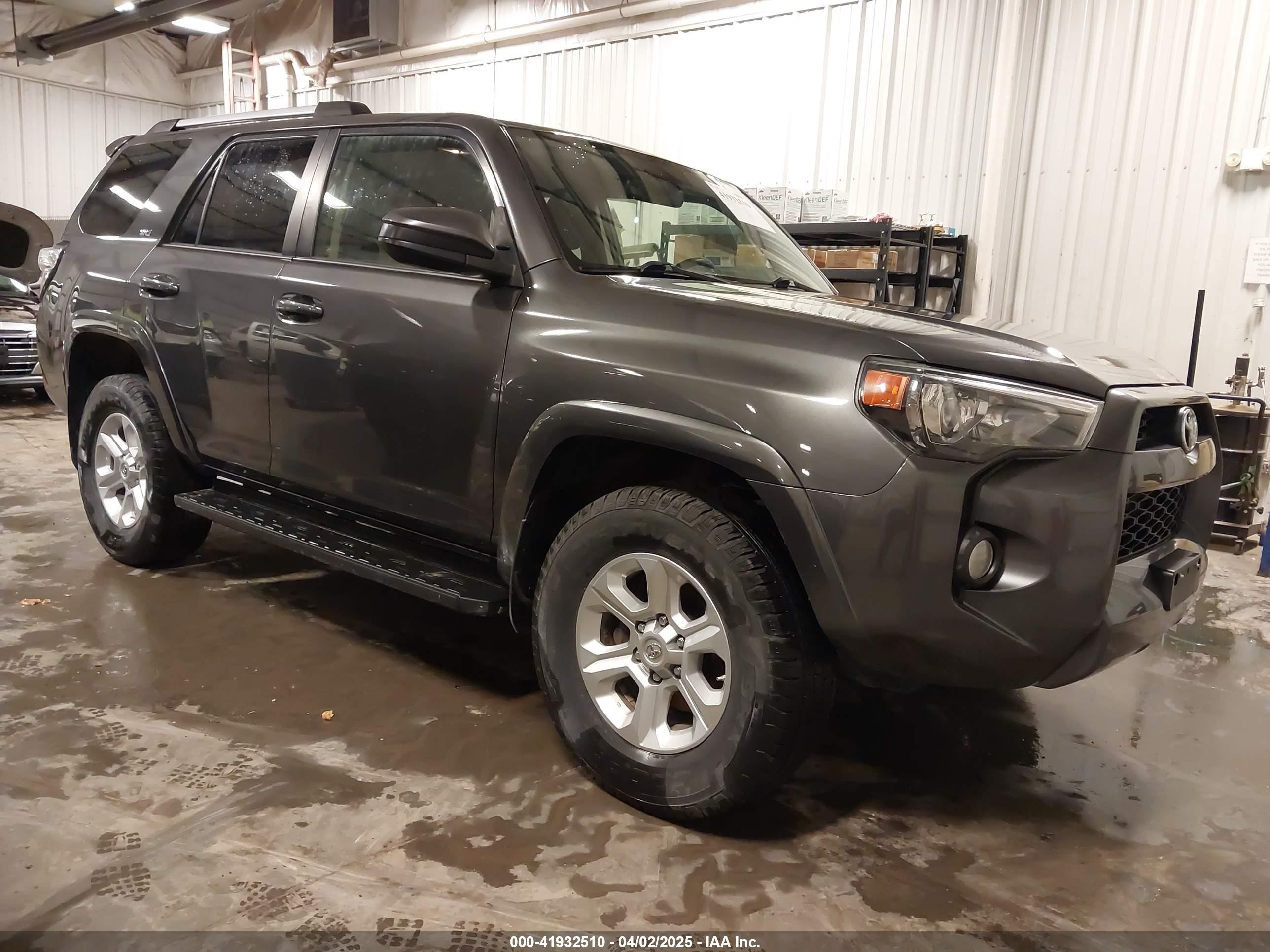 2019 Toyota 4Runner SR5, VIN JTEBU5JR7K5672873 — Burn