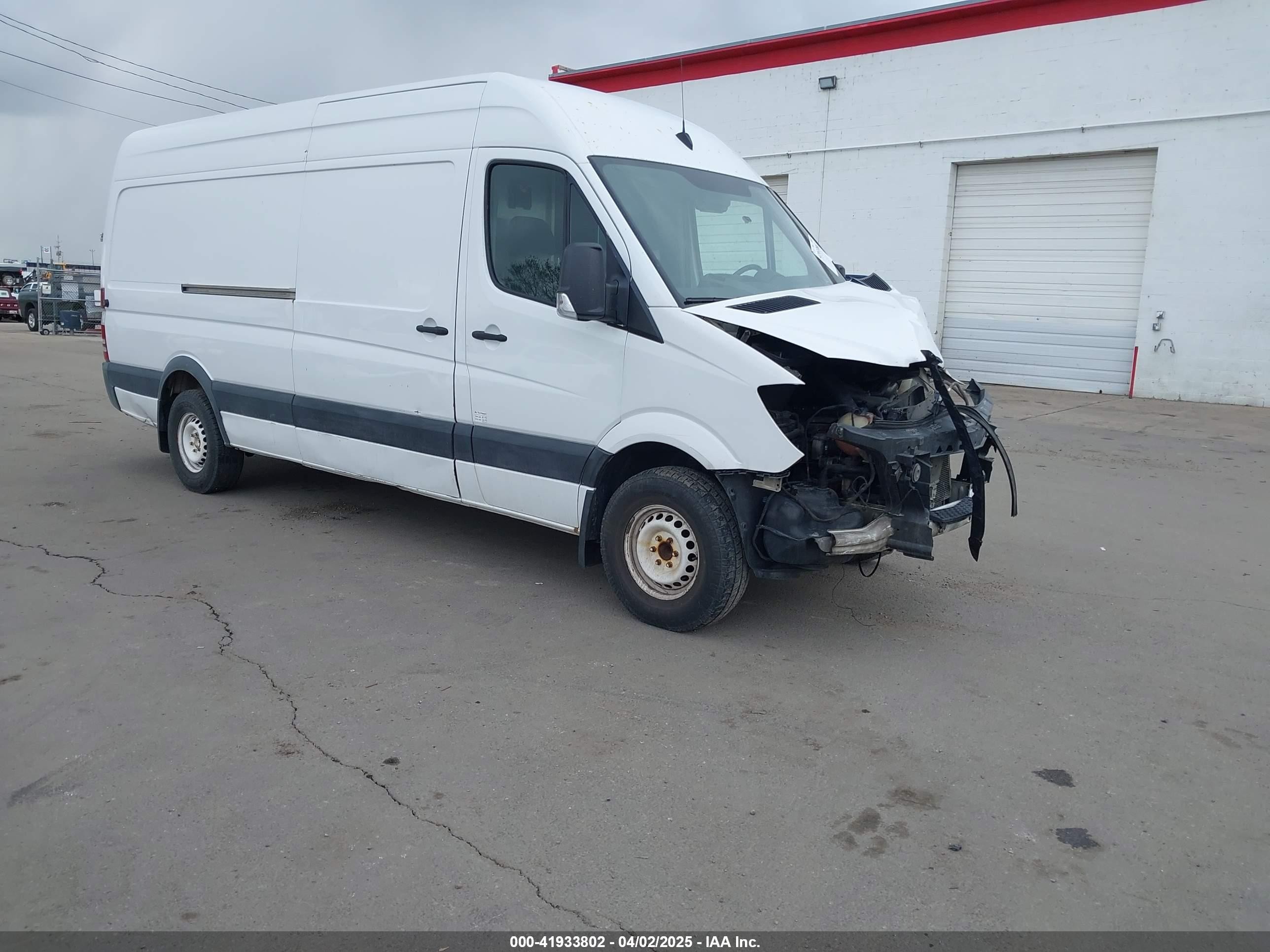 2014 Freightliner Sprinter, VIN WDYPE8DC4E5907190 — Front end