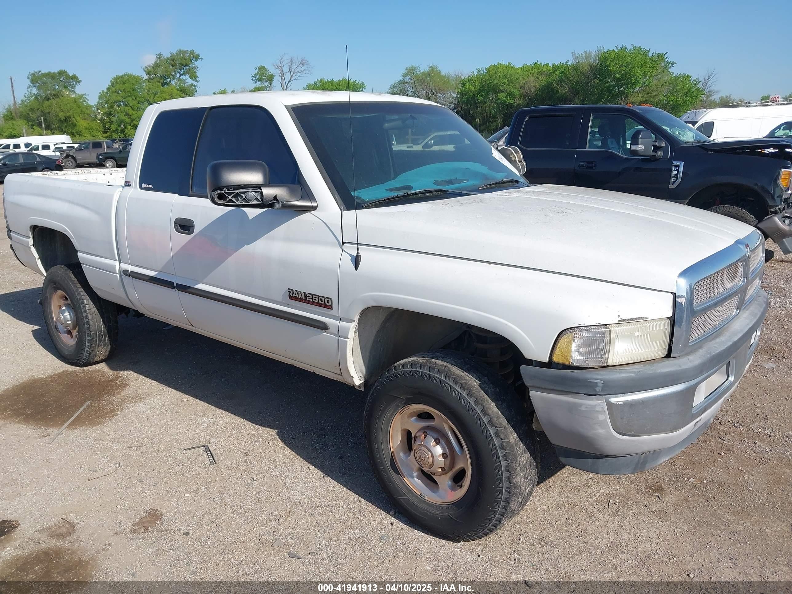 2001 Dodge 2500, VIN 3B7KF23621G229750 — Rear end