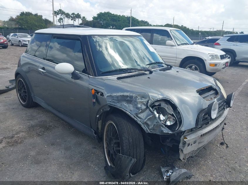2002 MINI Hardtop S, VIN WMWRE334X2TD52299 — Front end