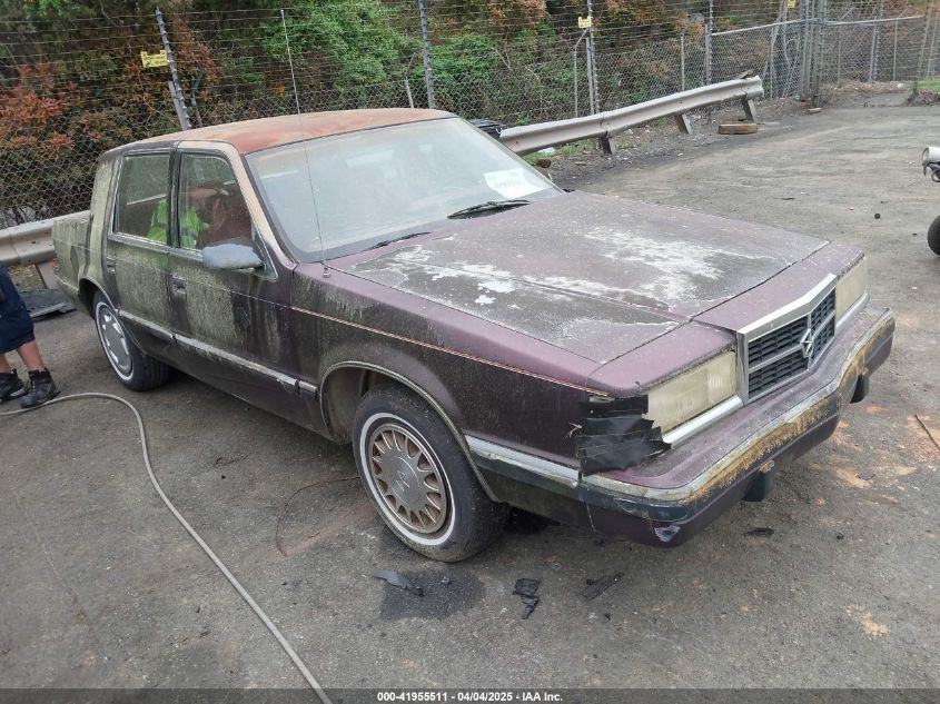 1992 Dodge Dynasty LE, VIN 1B3XC56R0ND750136 — Перед