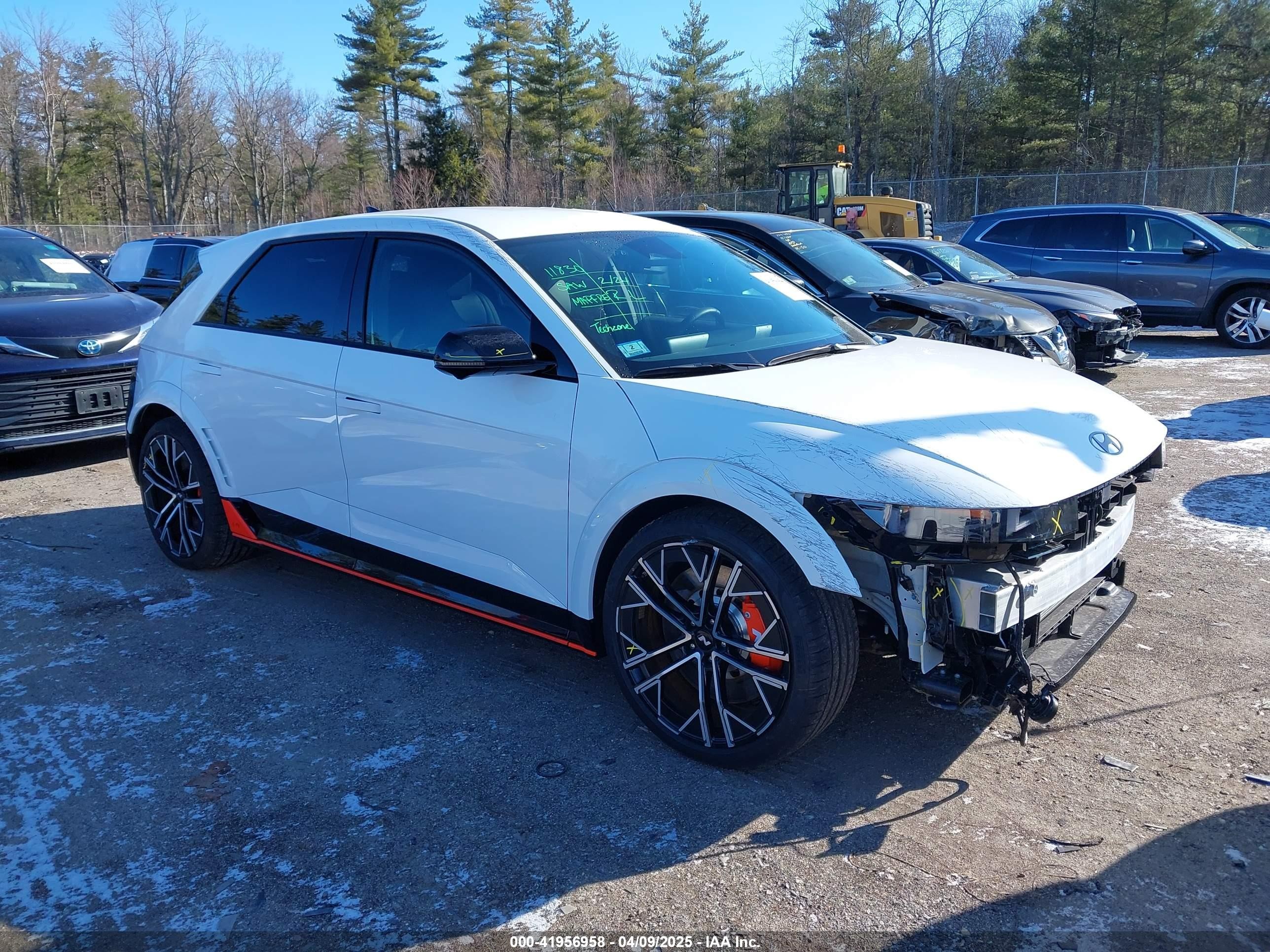 2025 Hyundai Ioniq 5, VIN KM8KNDA89SU003279 — Front end