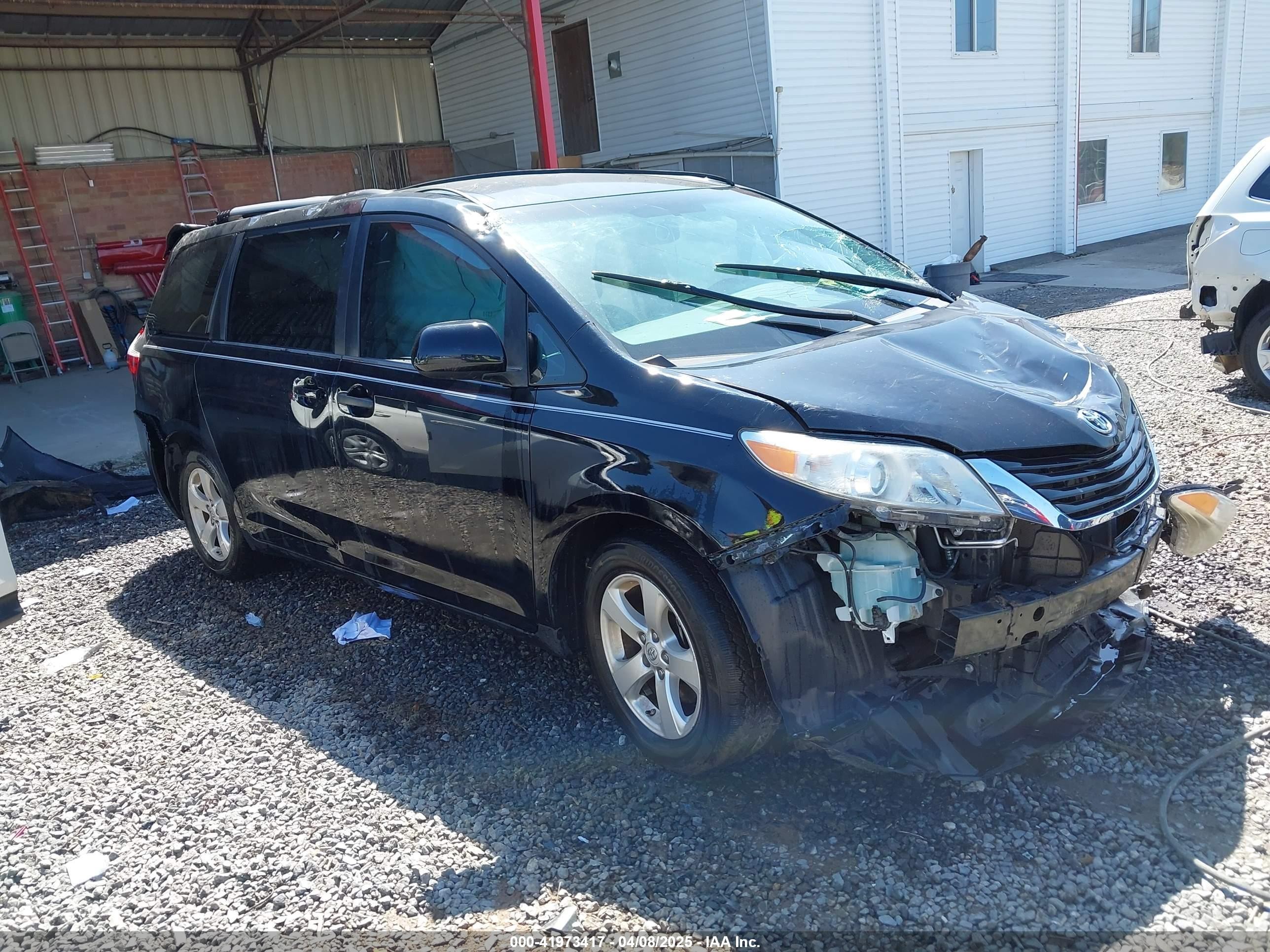 2017 Toyota Sienna LE Auto Access Seat, VIN 5TDKZ3DC6HS830933 — Rollover