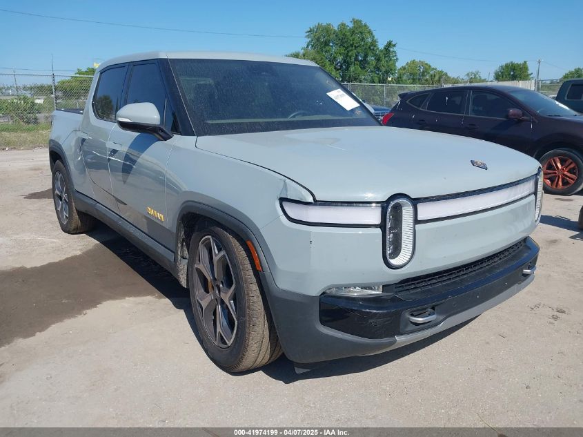 2022 Rivian R1T Adventure, VIN 7FCTGAAA2NN006053 — Undercarriage